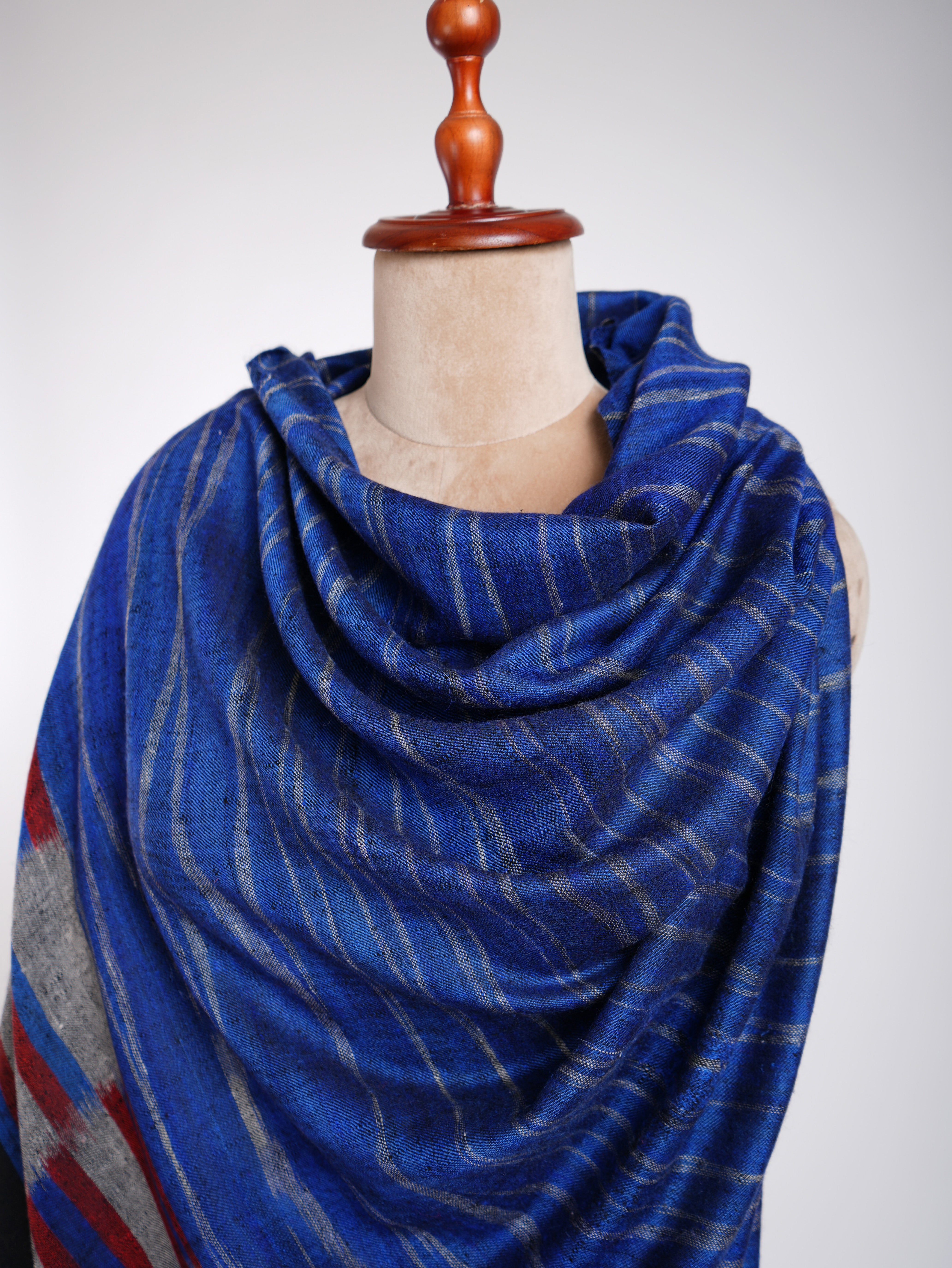 Scialle Pashmina blu contemporaneo