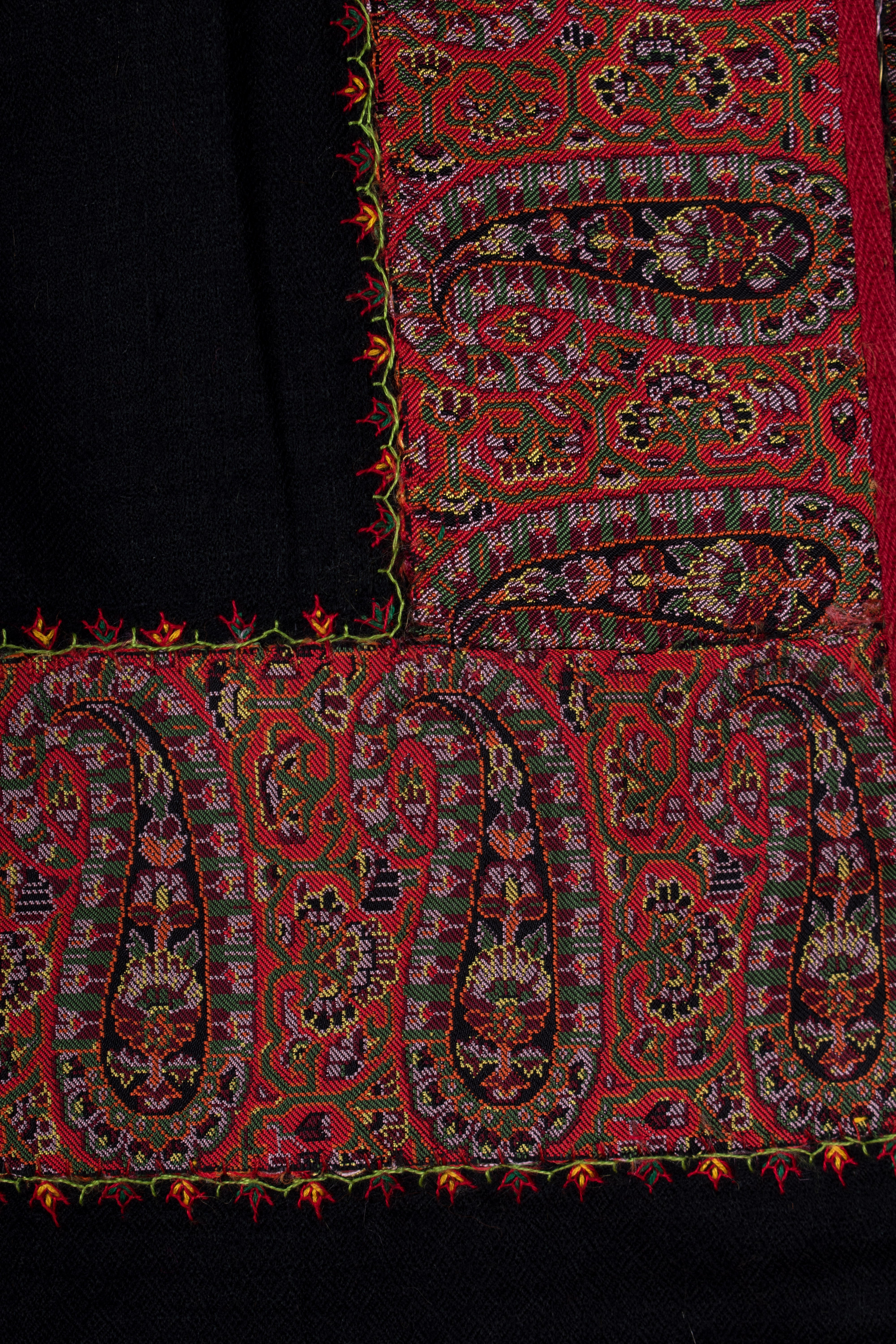Pashmina noir avec bordure antique