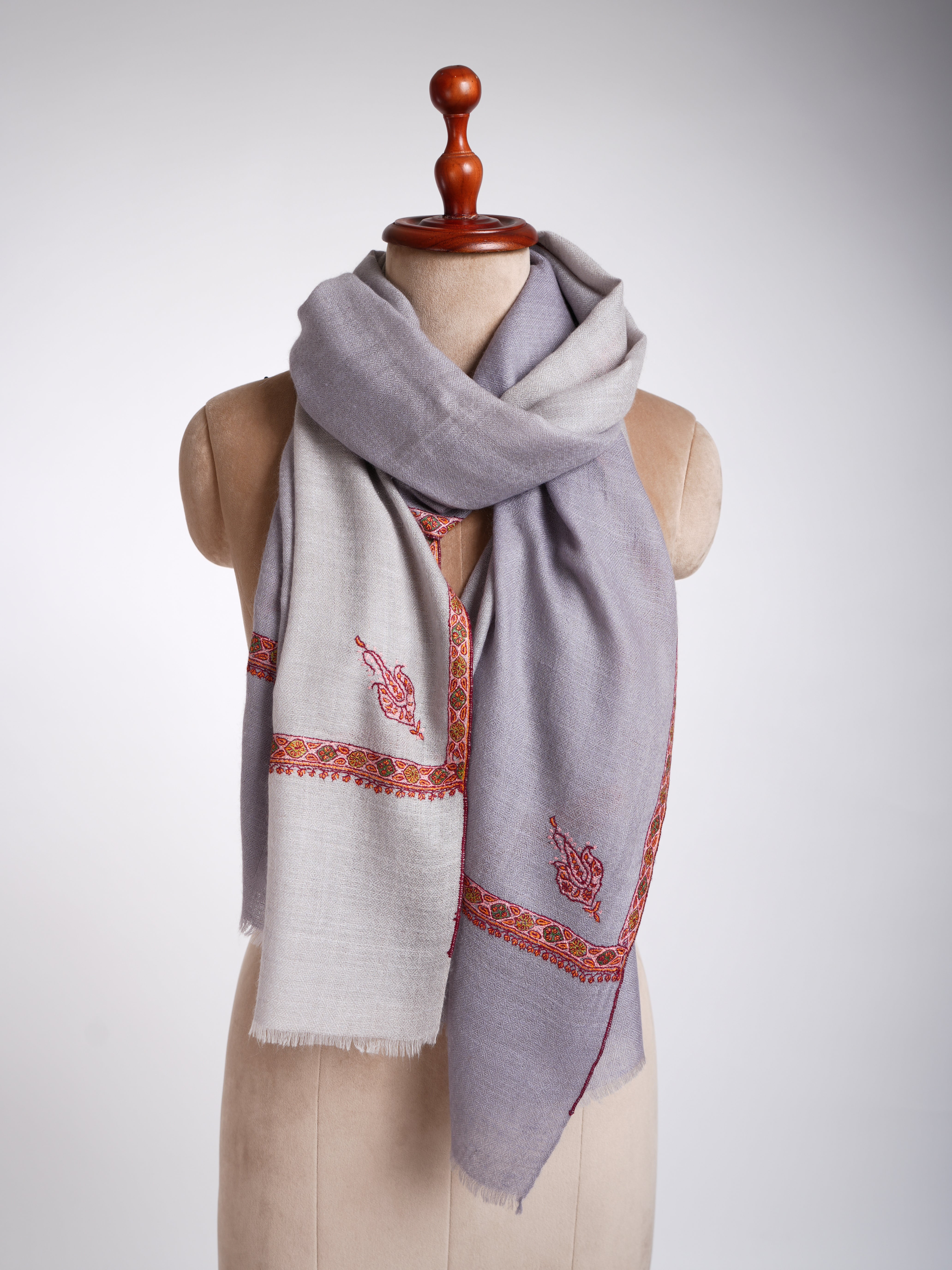 Sciarpa al collo in cashmere Hashia tonalità blu