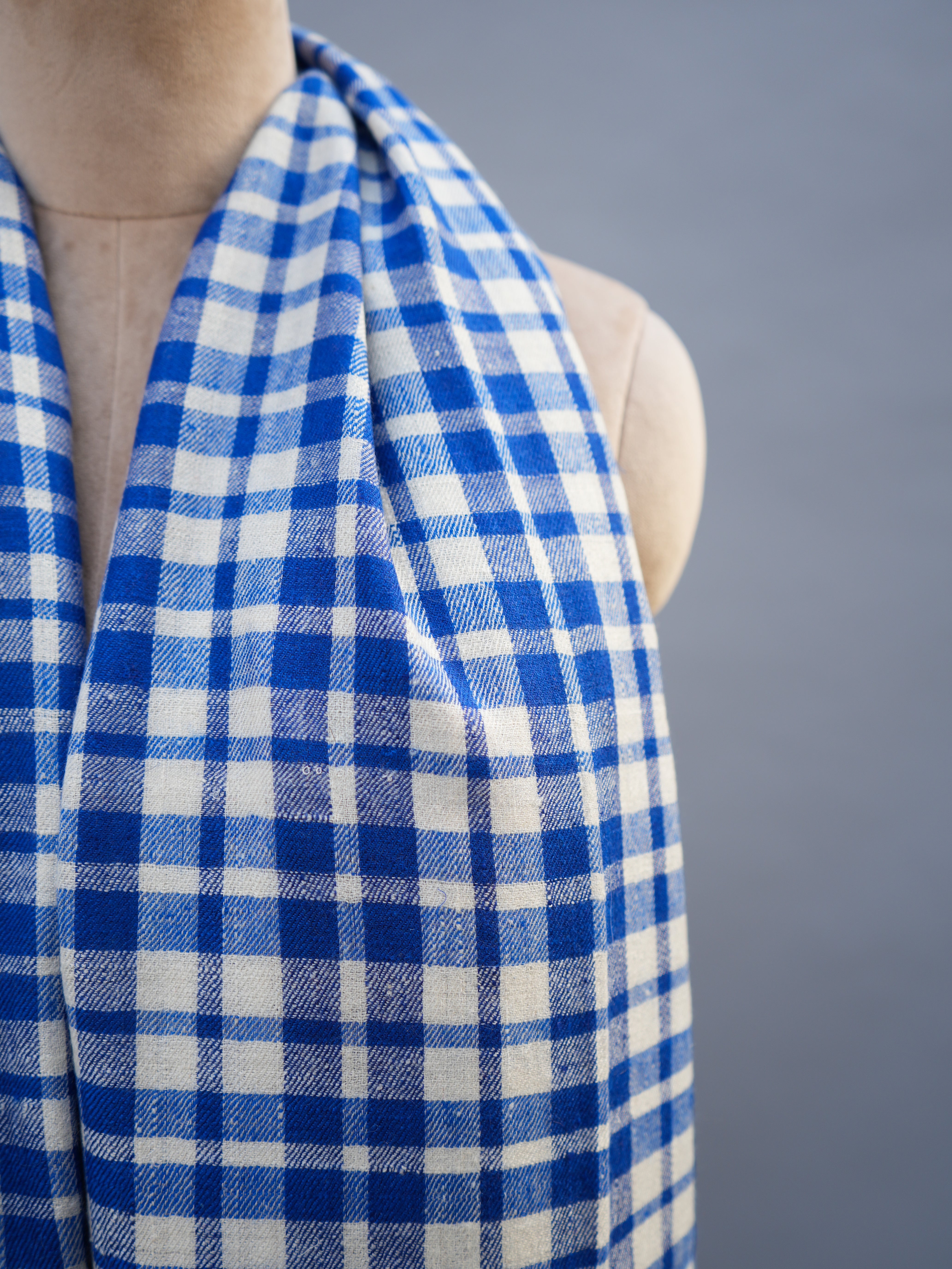 Scialle di Pashmina intrecciato a mano blu decente