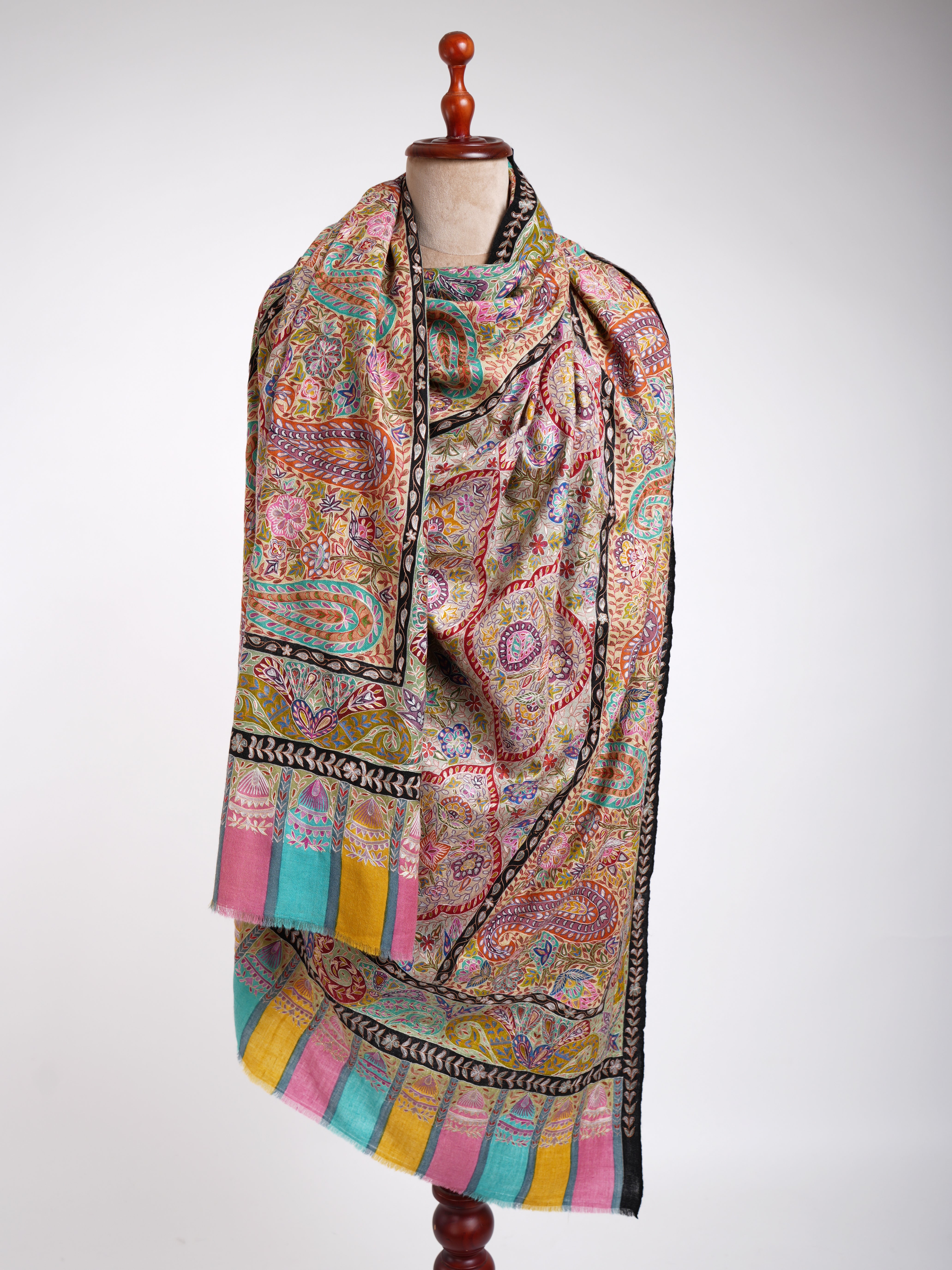 Handbemalter Pashmina-Schal aus feiner Kalamkari-Kunstseide
