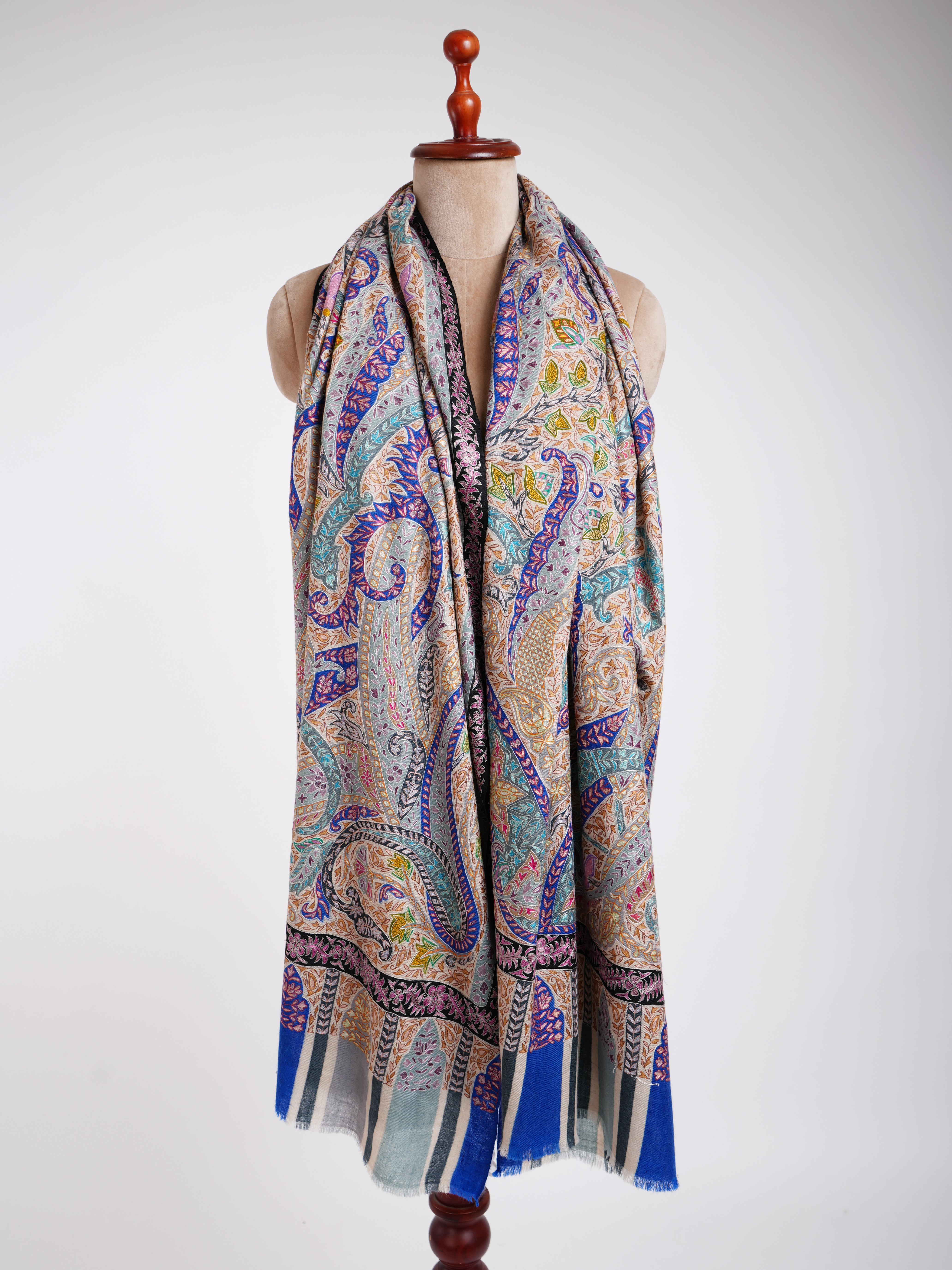 Châle Kalamkari Pashmina brodé à la main en soie d’art