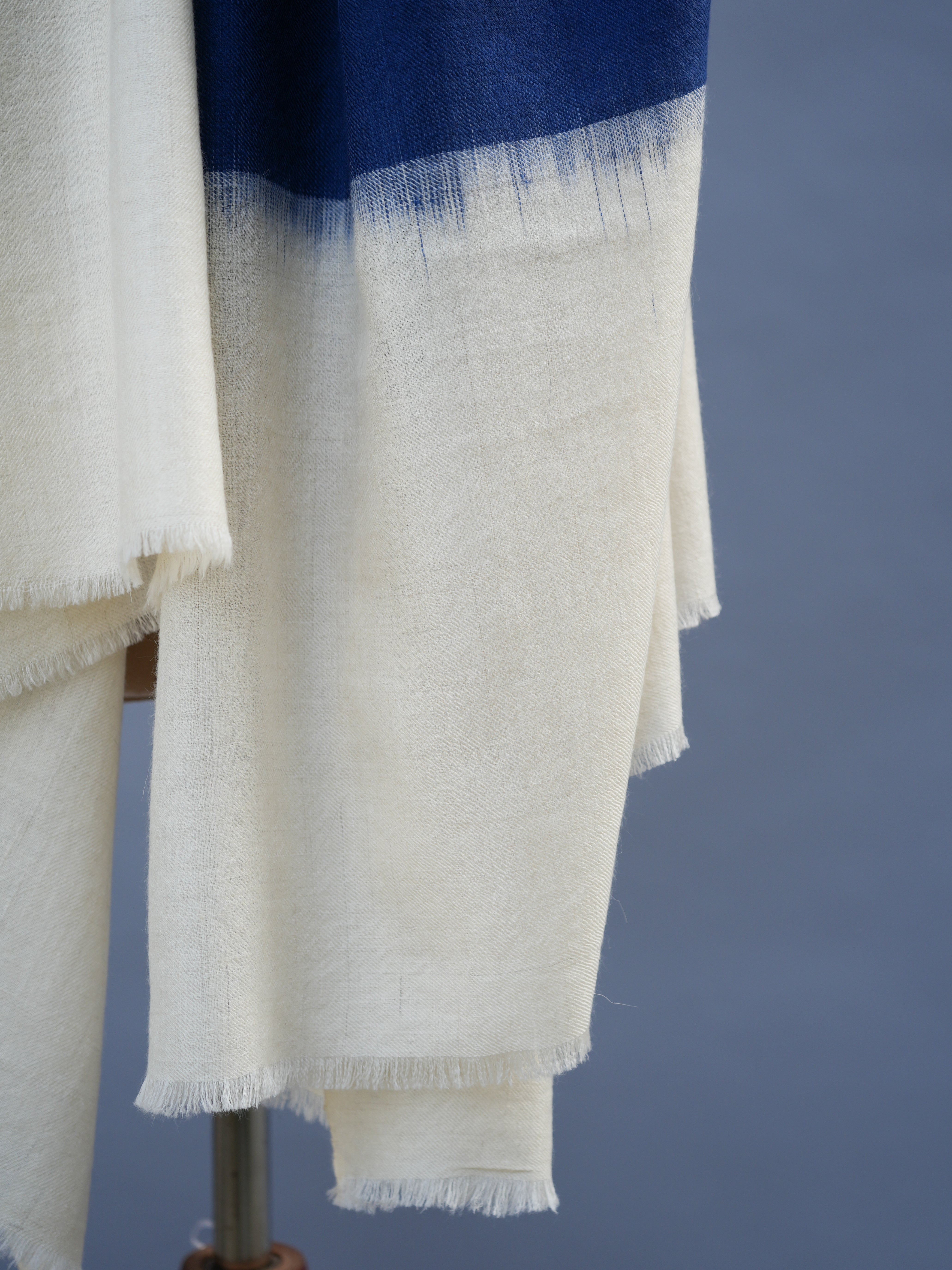 Scialle Pashmina moderno bianco blu