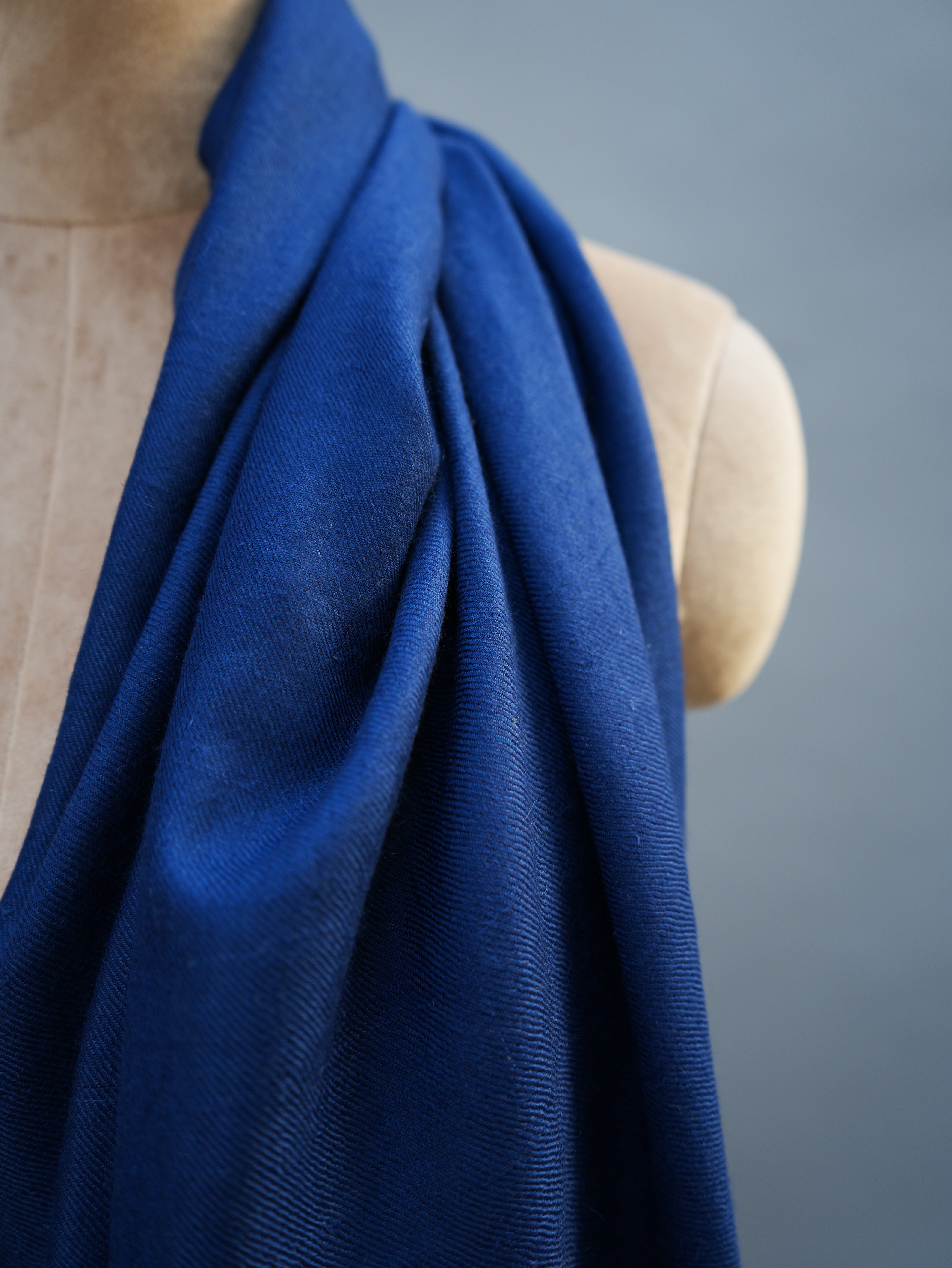 Scialle Pashmina moderno bianco blu