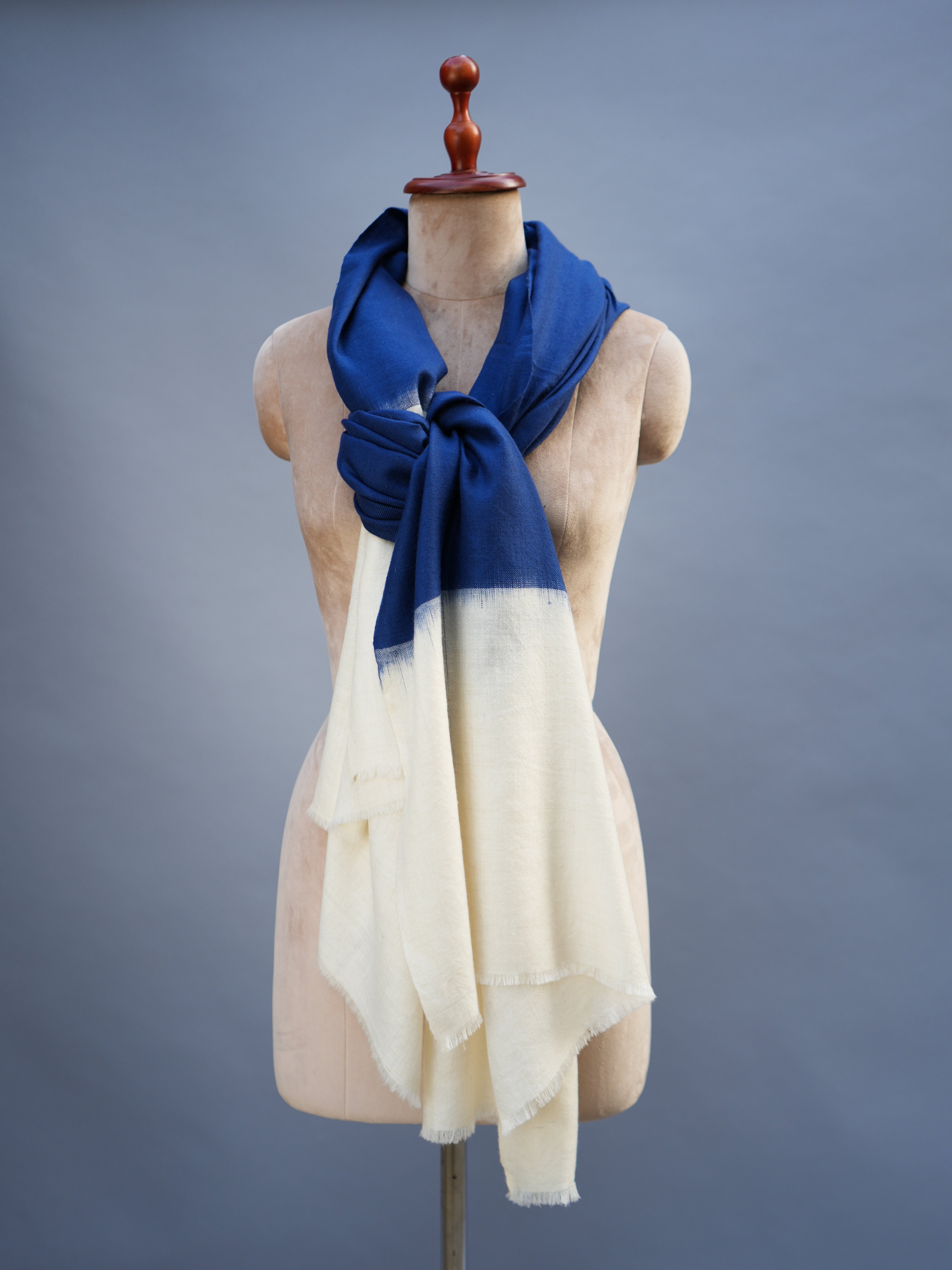 Scialle Pashmina moderno bianco blu