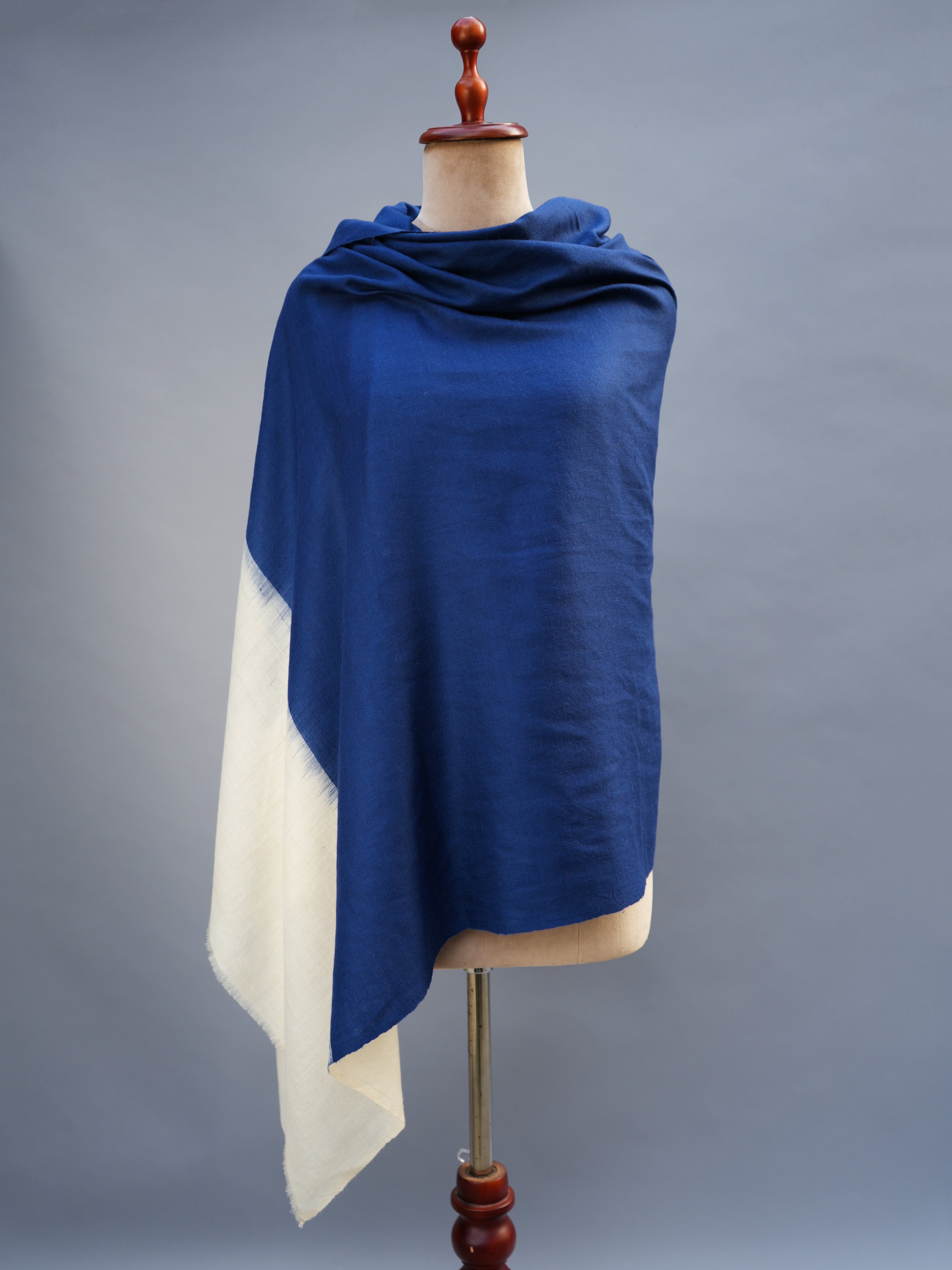 Scialle Pashmina moderno bianco blu