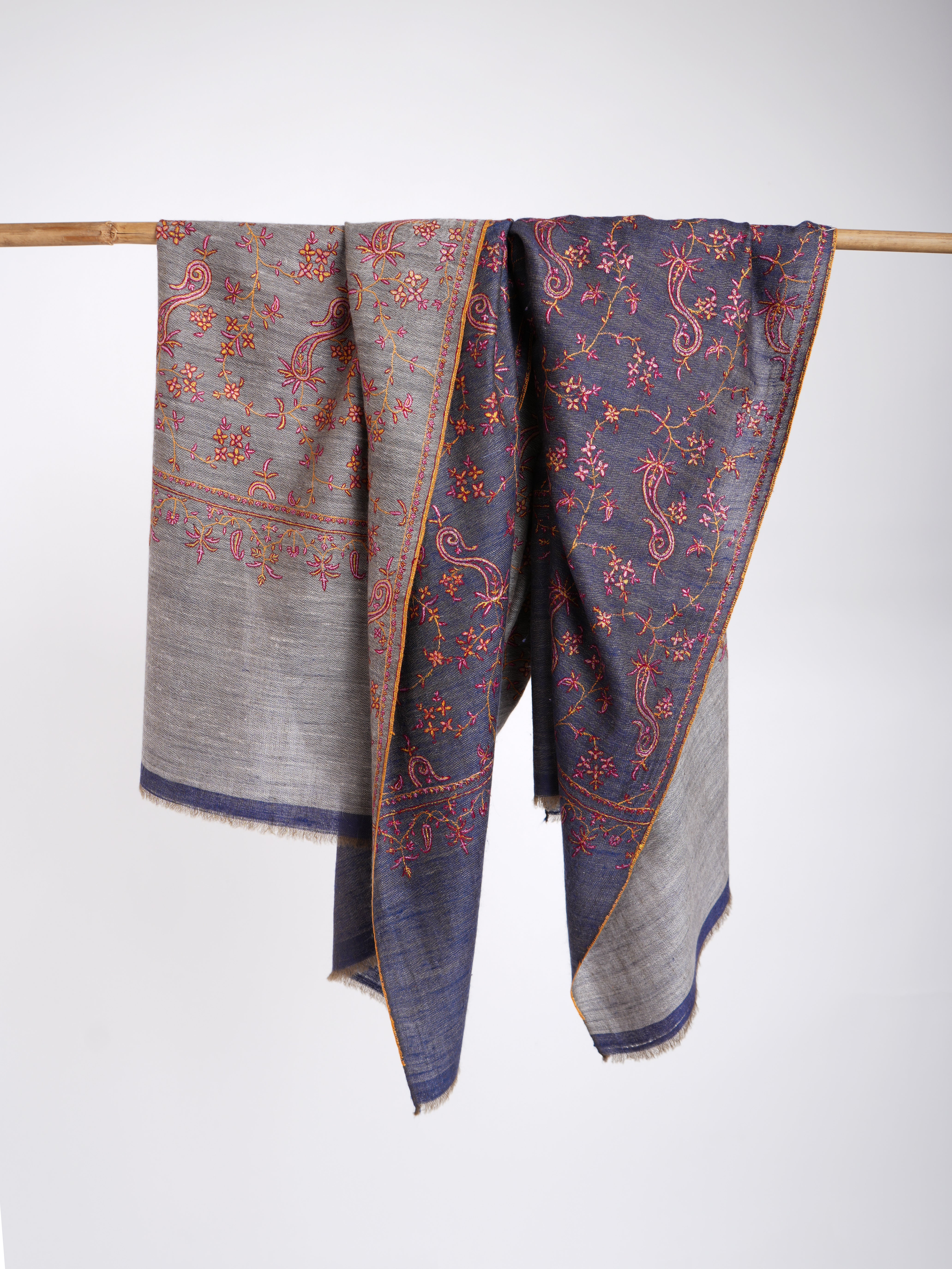 Dorukha Sozni Châle Pashmina Brodé Bleu