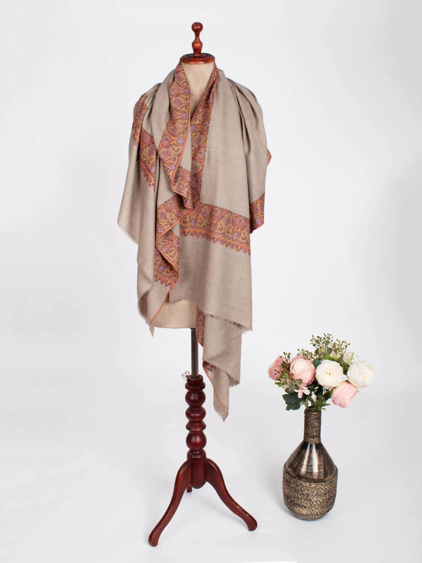 Gray Daur Dar Embroidered Formal Pashmina Shawl Shahkaar