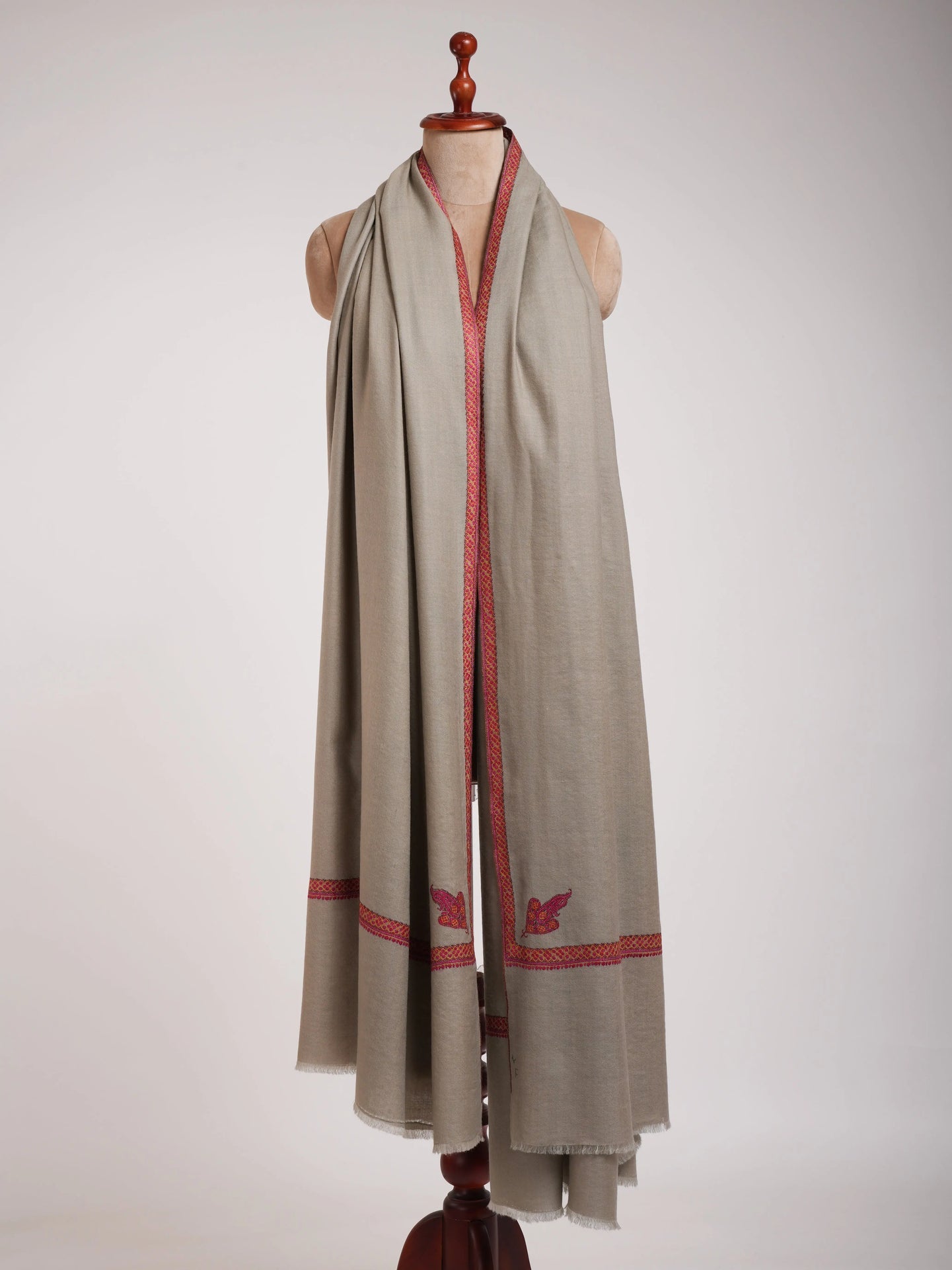 Grey Handloomed Kashmiri XL Pashmina Embroidered Shawl Shahkaar