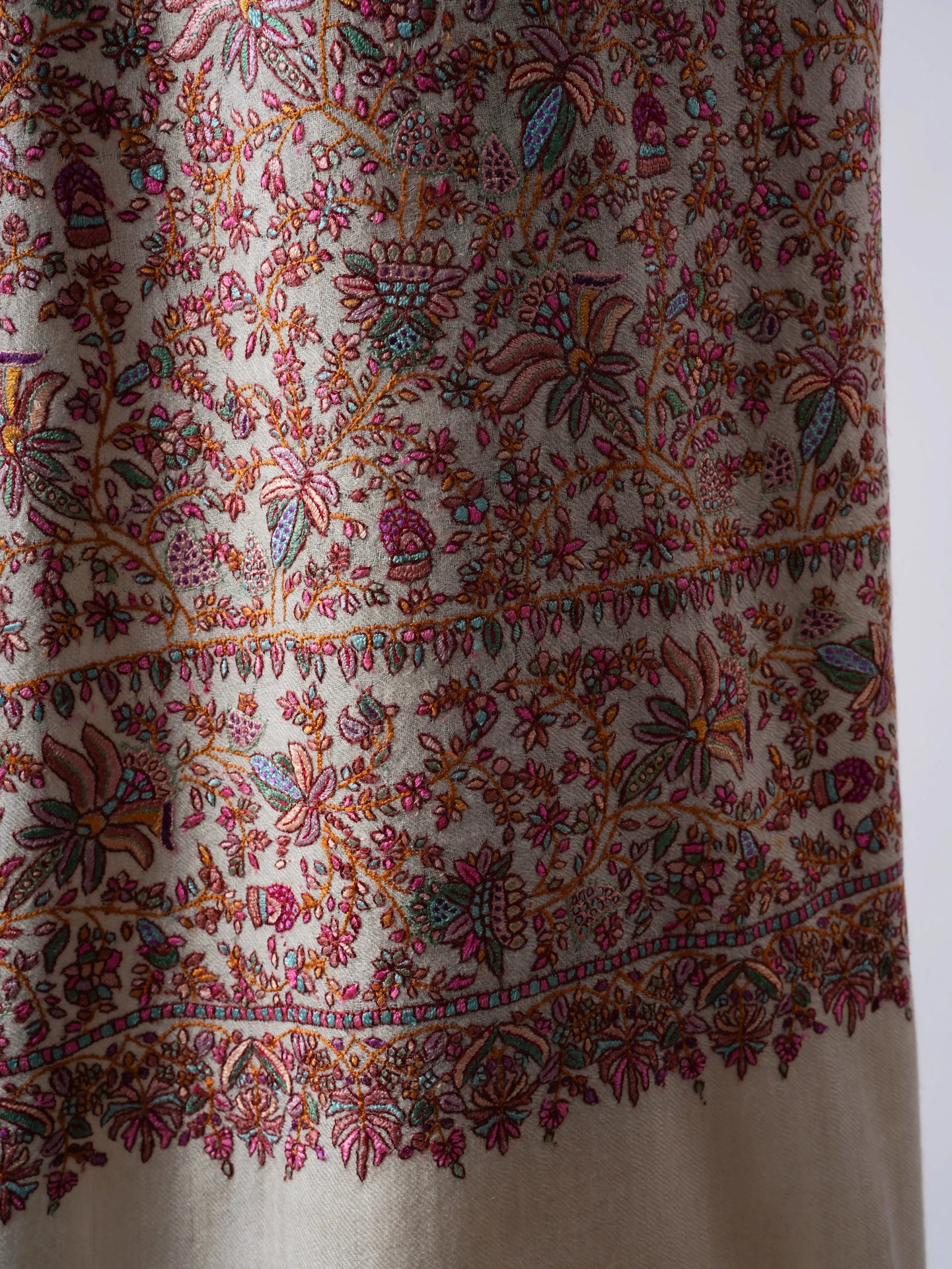 Hand Spun Silk Embroidered Exclusive Pashmina - GREELEY Shahkaar