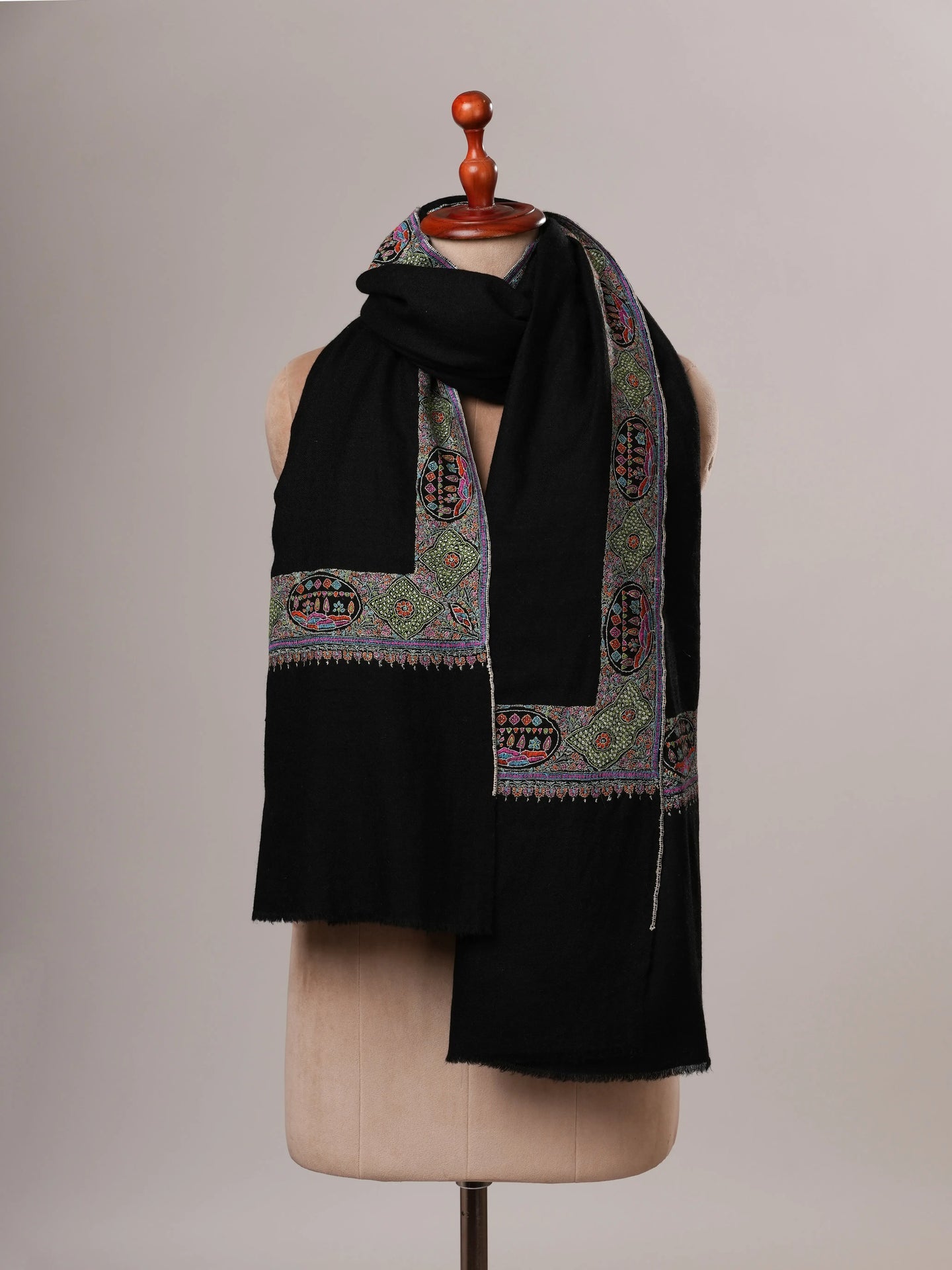 Handspun Black Daur Hand Embroidered Pashmina Shawl Shahkaar