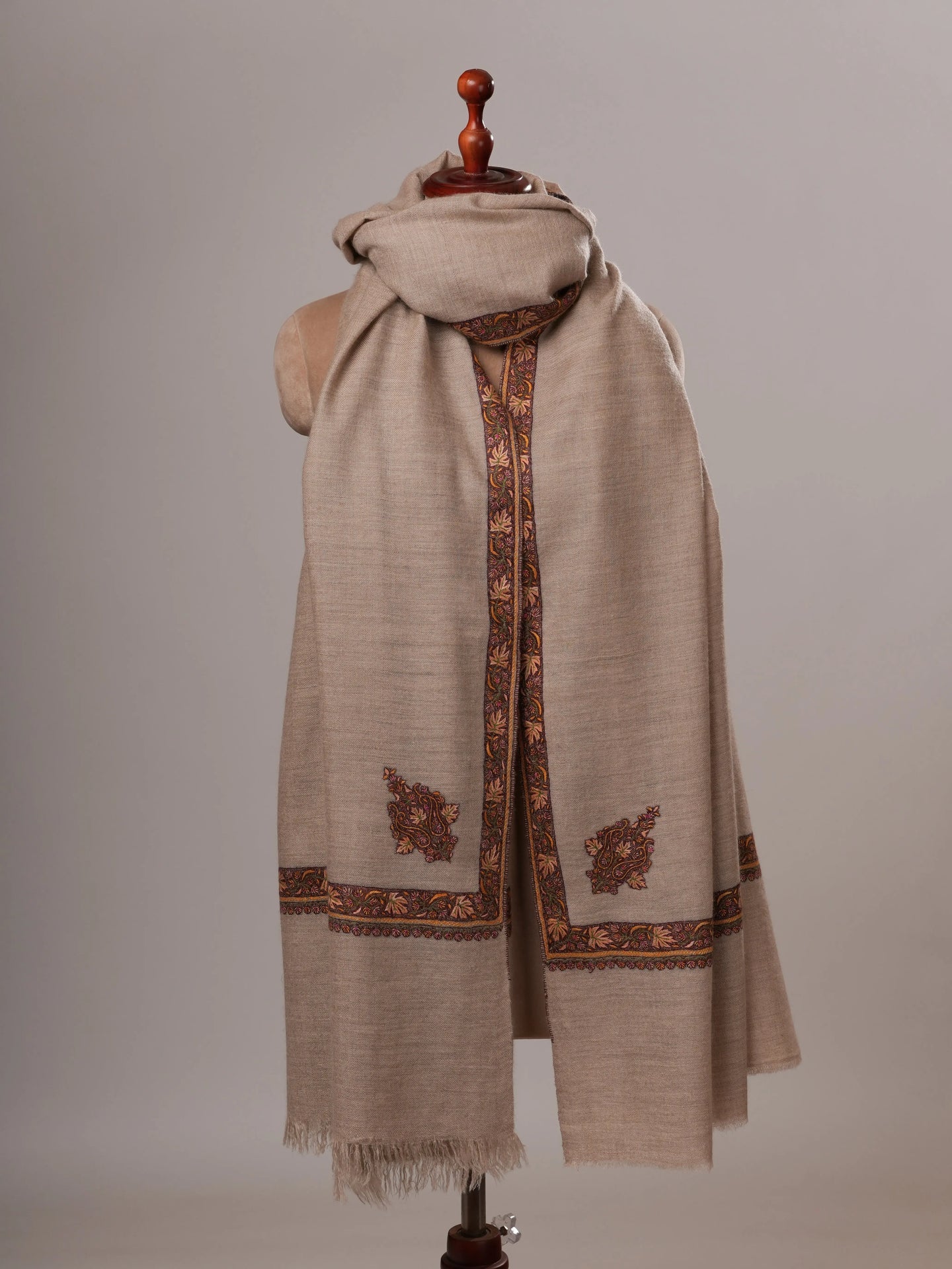 Handspun Pure Pashmina Oversized Shawl with Daur Hand Embroidery Shahkaar