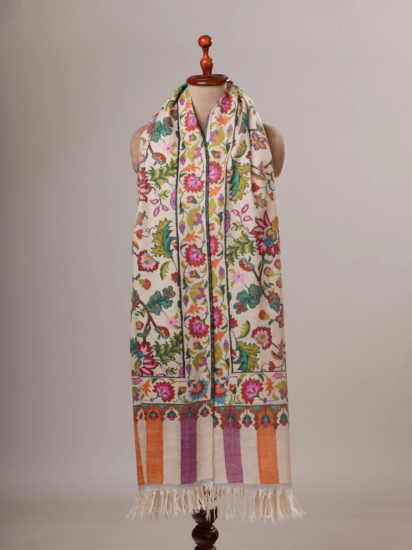 Handwoven Featherlight Ivory Kani Pashmina Shawl Shahkaar