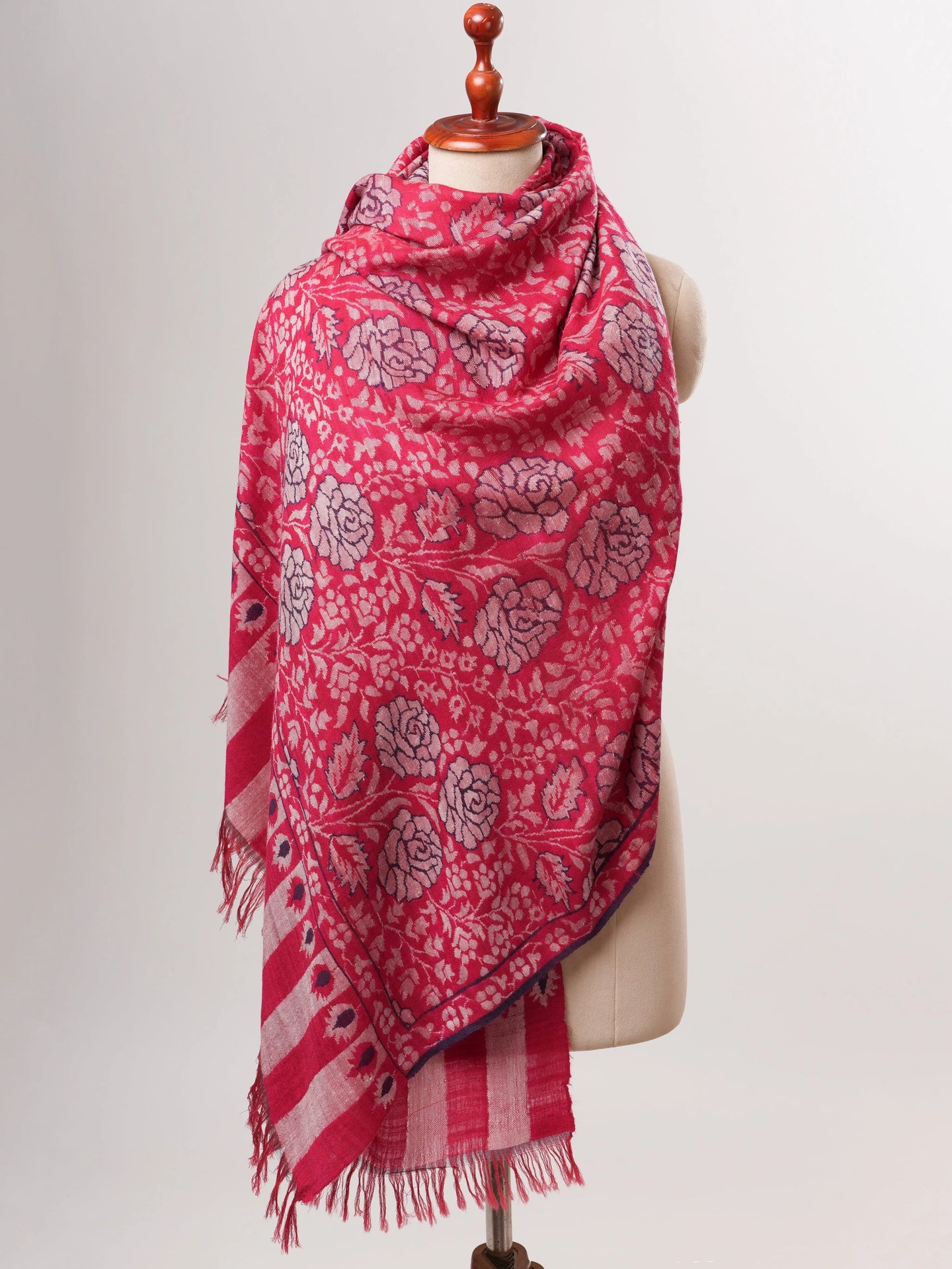 Handwoven Kani Pashmina Shawl with Floral Motifs Shahkaar