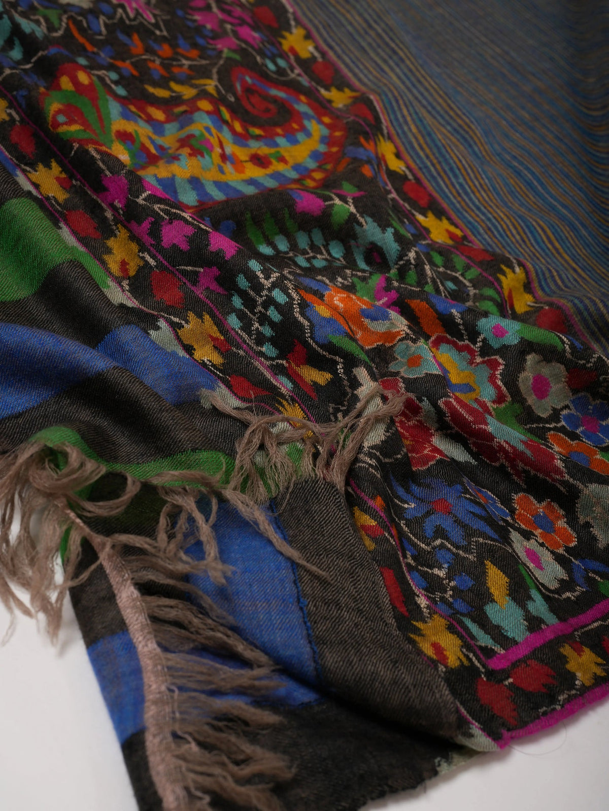 Handwoven Kashmiri Kani Pashmina Shawl with Traditional Motifs Shahkaar