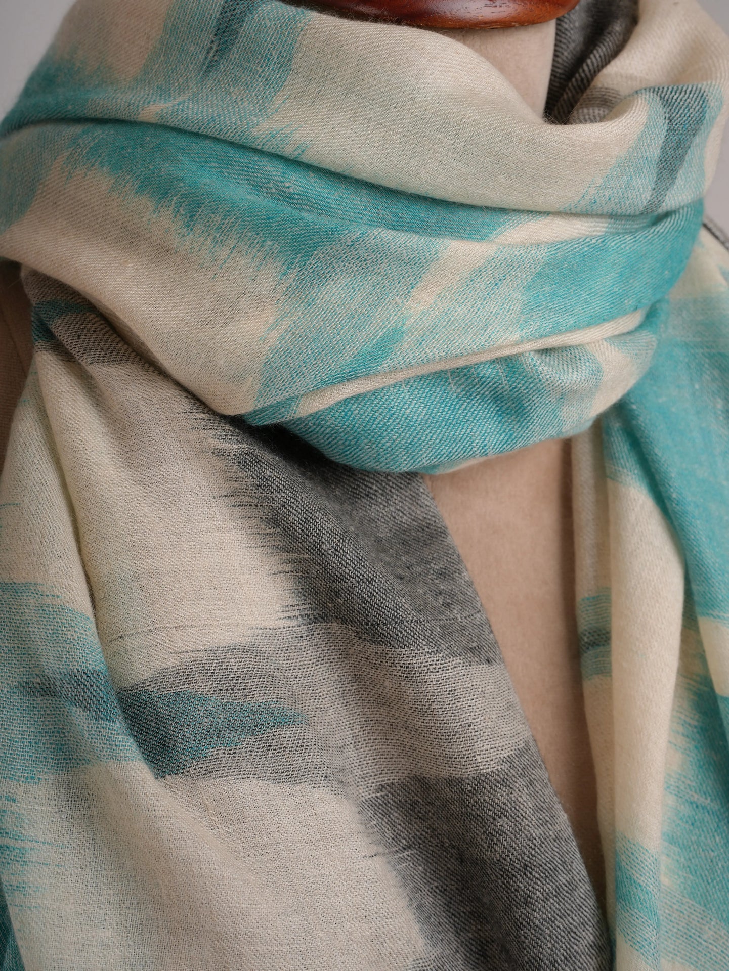 Handwoven Soft Featherlight Pashmina Shawl Shahkaar