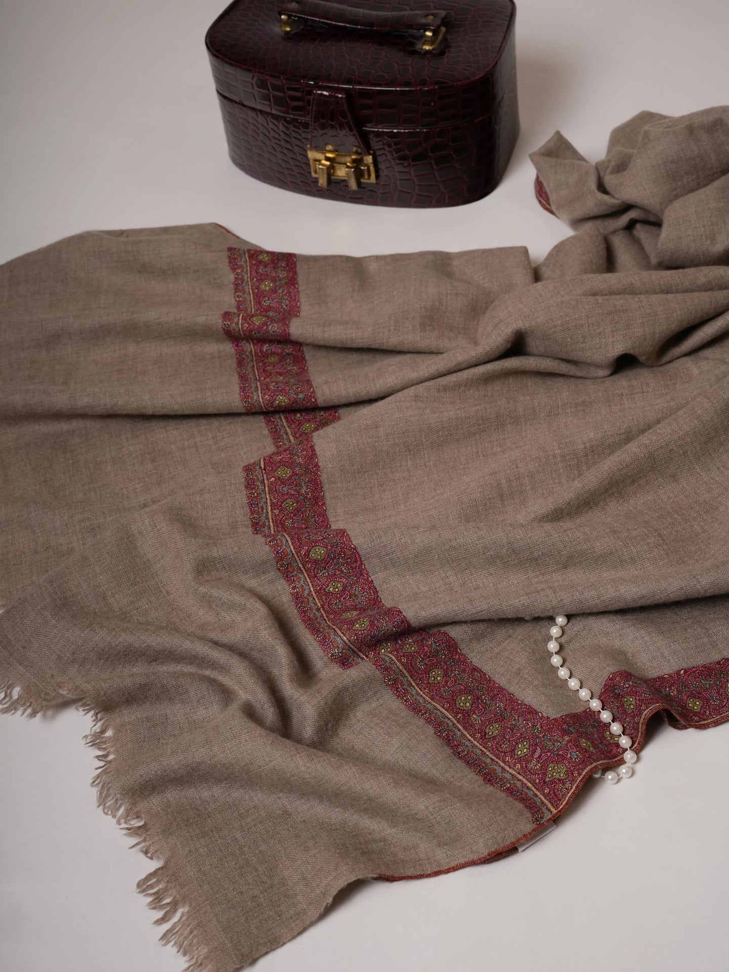 Natural Grey Handspun Neem Daur Soft Pashmina Shawl Shahkaar