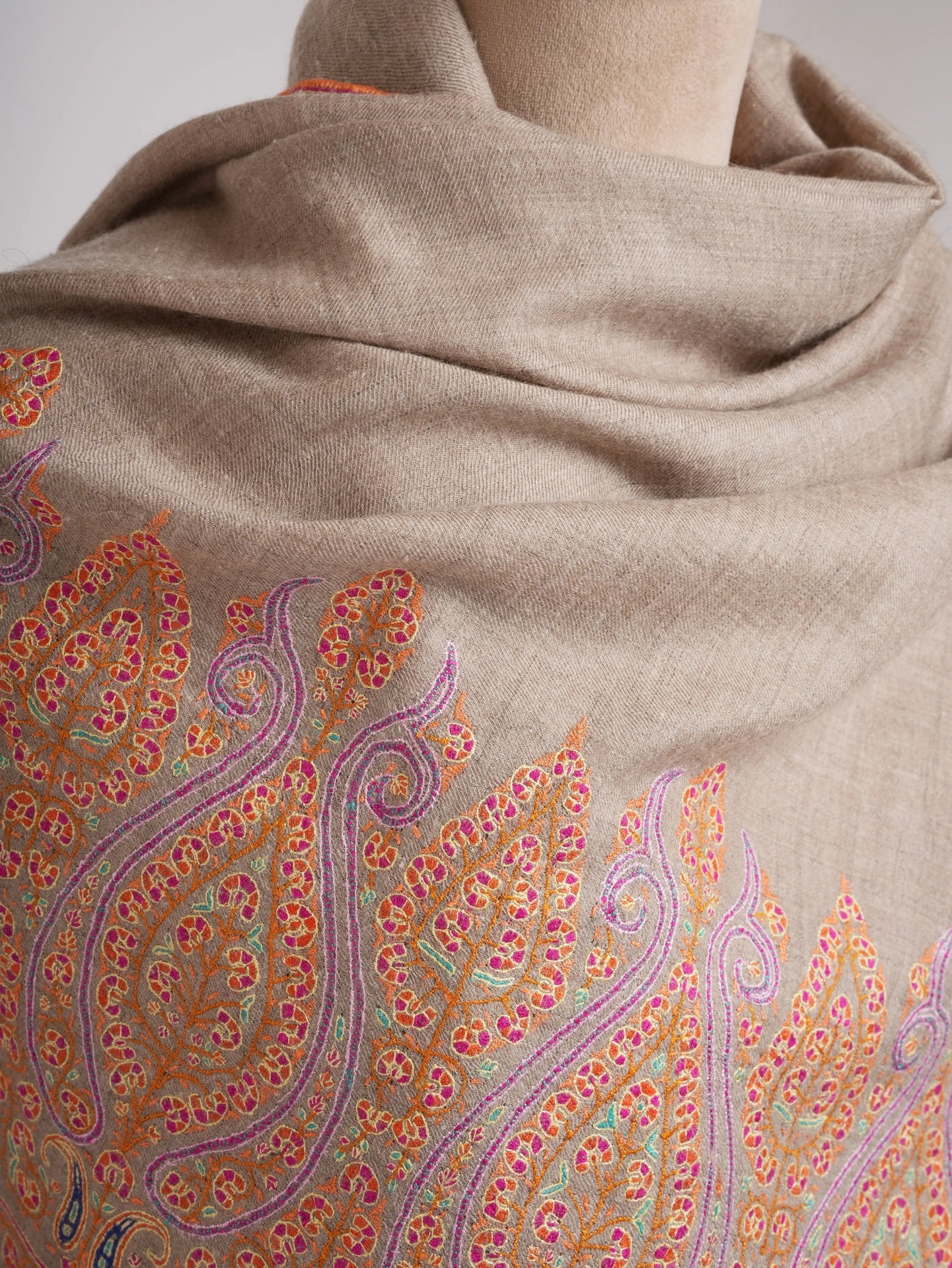 Natural Zati Palla Embroidered Pashmina Shawl Shahkaar