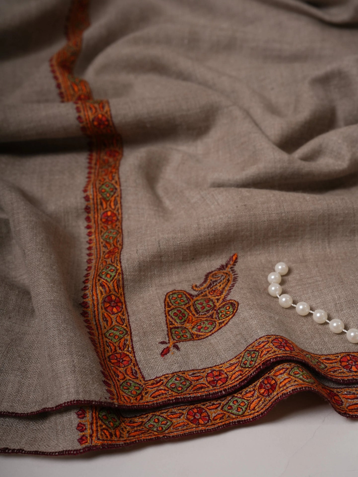 Oversized Handwoven Lightweight Pure Pashmina Shawl with Hashia Embroidery Shahkaar