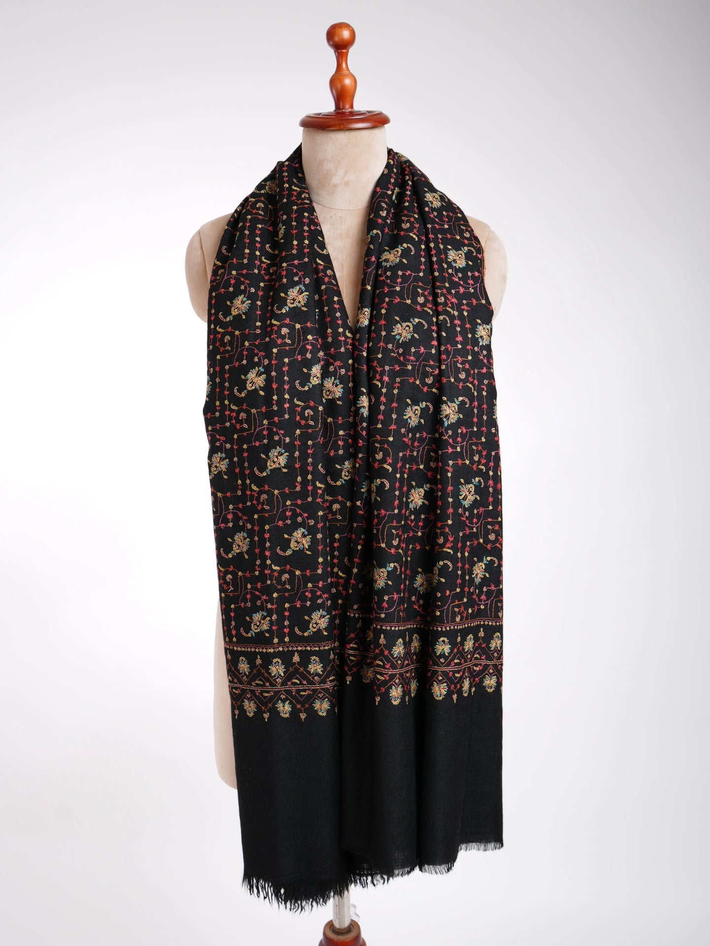 Pretty Black Kashmiri Pashmina Shawl Shahkaar
