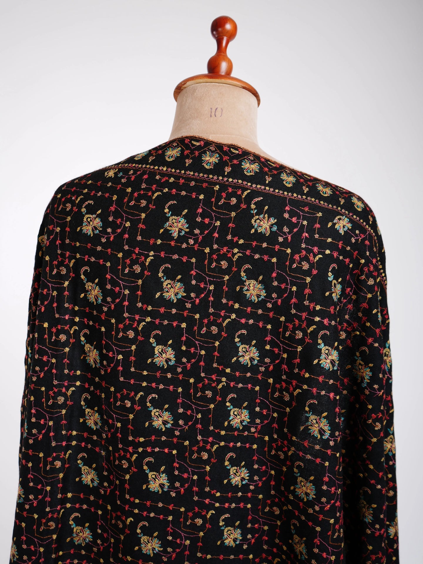 Pretty Black Kashmiri Pashmina Shawl Shahkaar