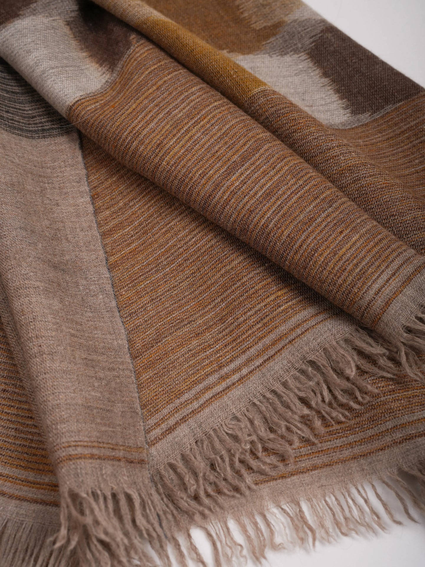 Rare Dualshade Oversized Pashmina Shahkaar