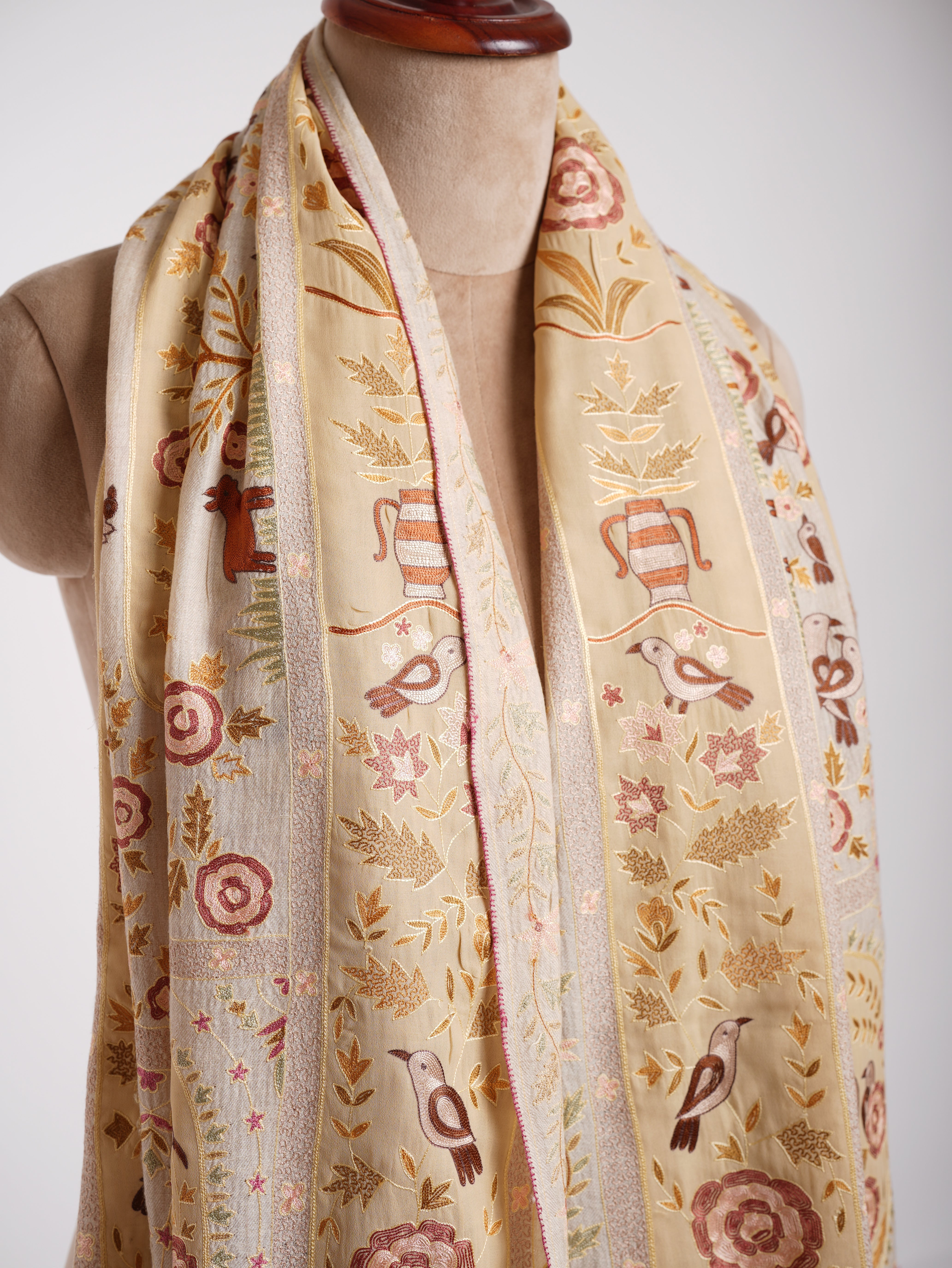 Patch fait main travaillé Jamavar Pashmina Châle Vanille Crème