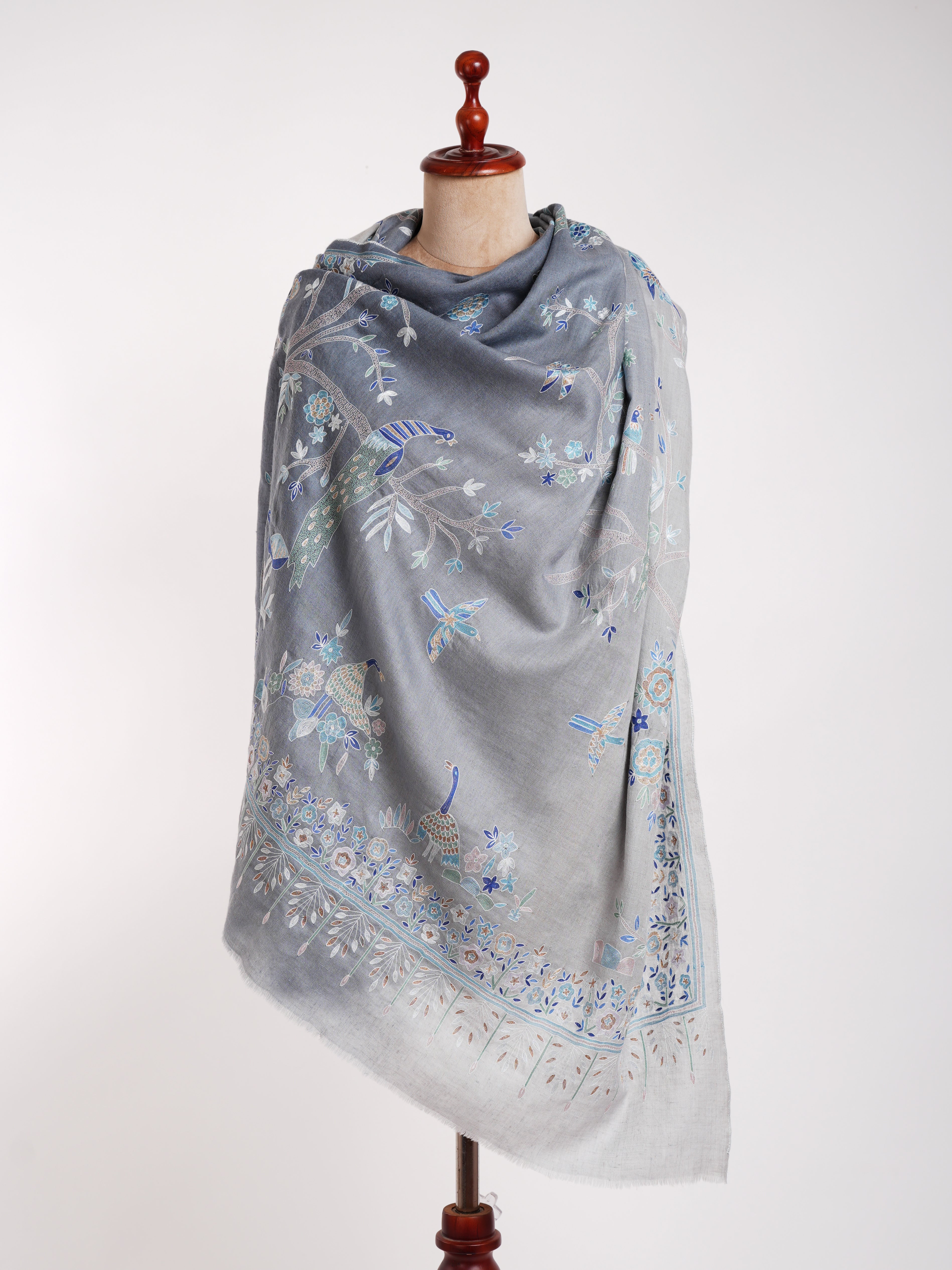 Handbestickter Pfauenbaum-Pashmina-Schal