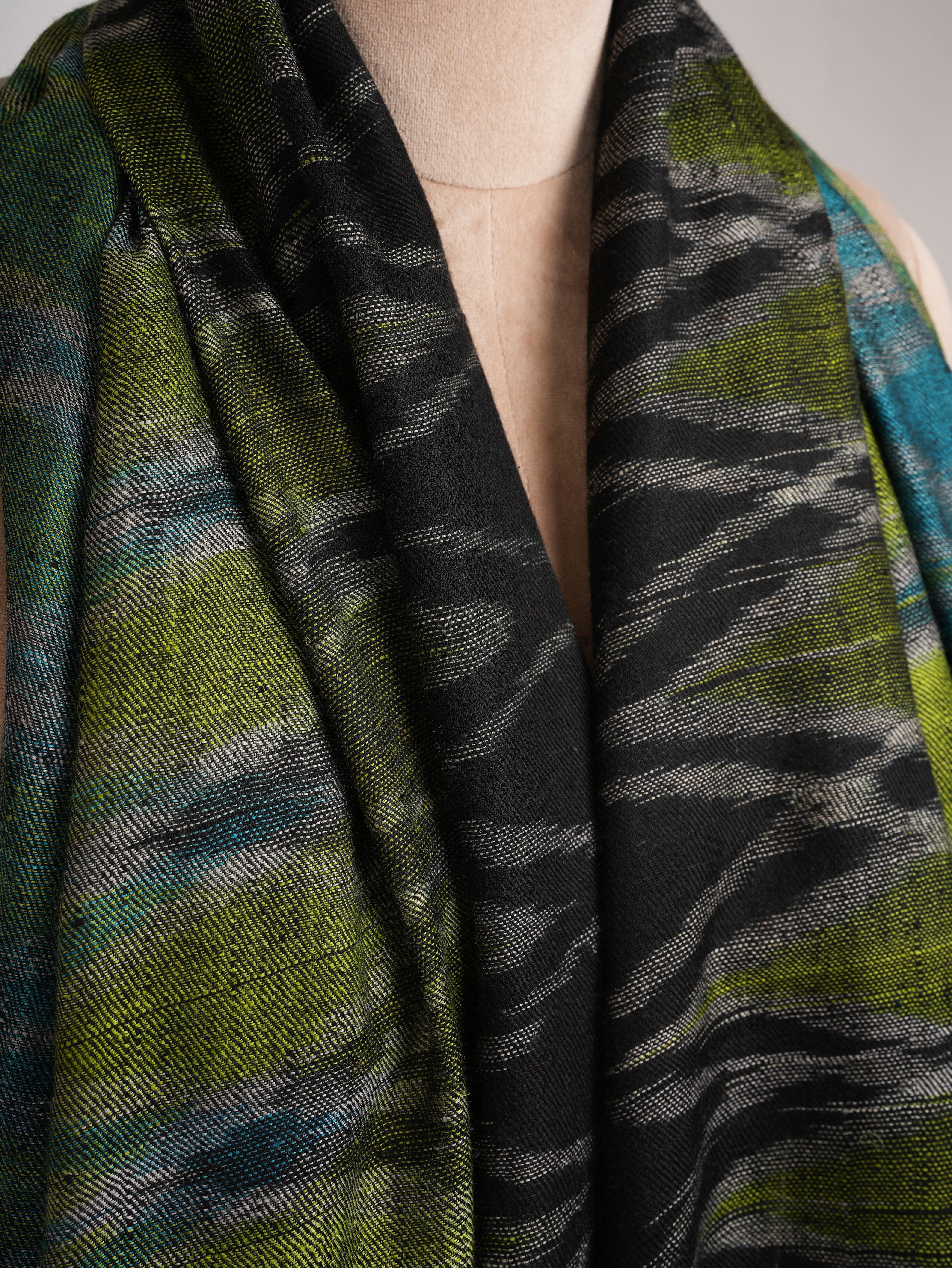 Black Space Dye Ikat Handwoven Pashmina Shawl