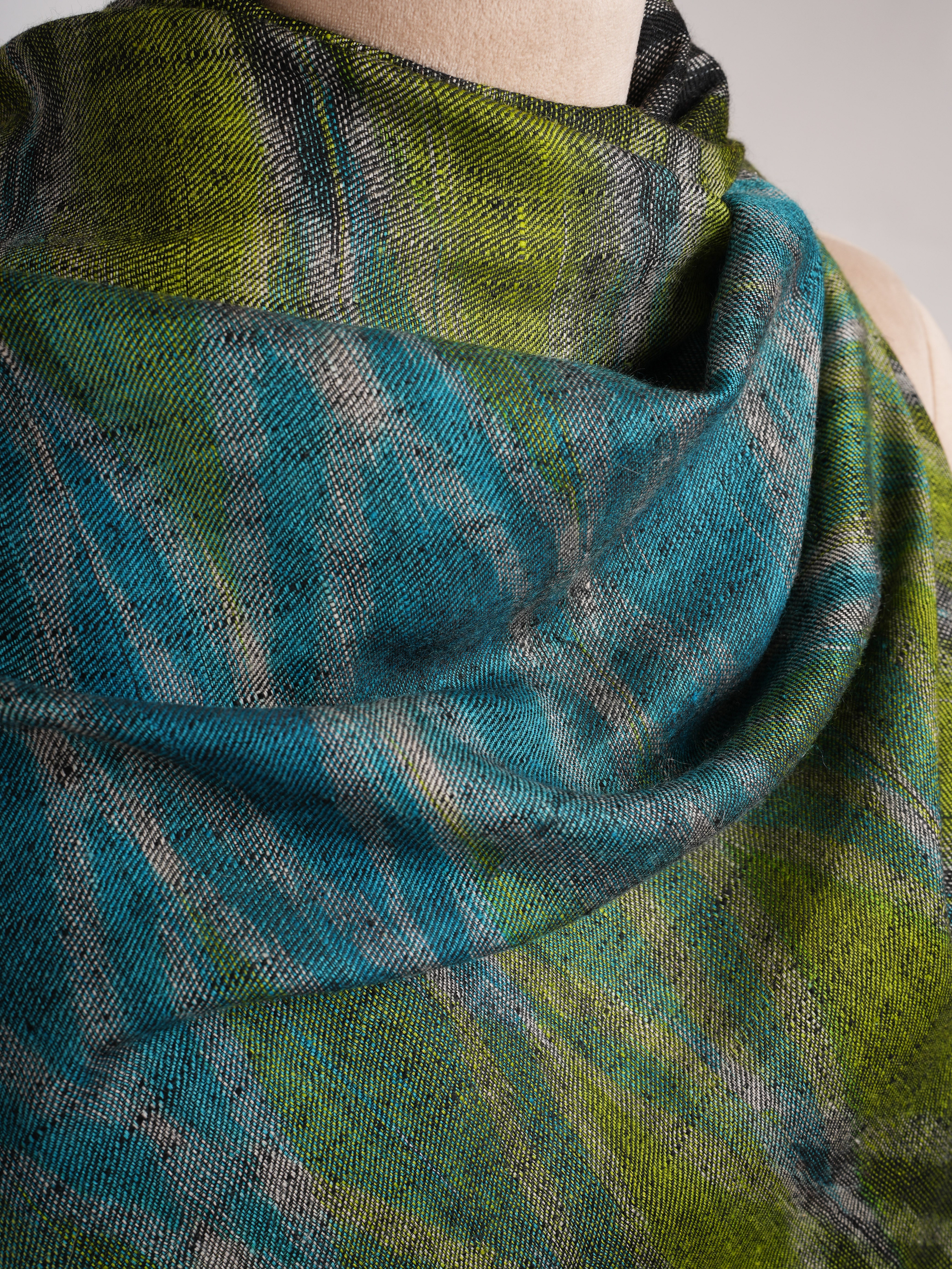 Black Space Dye Ikat Handwoven Pashmina Shawl