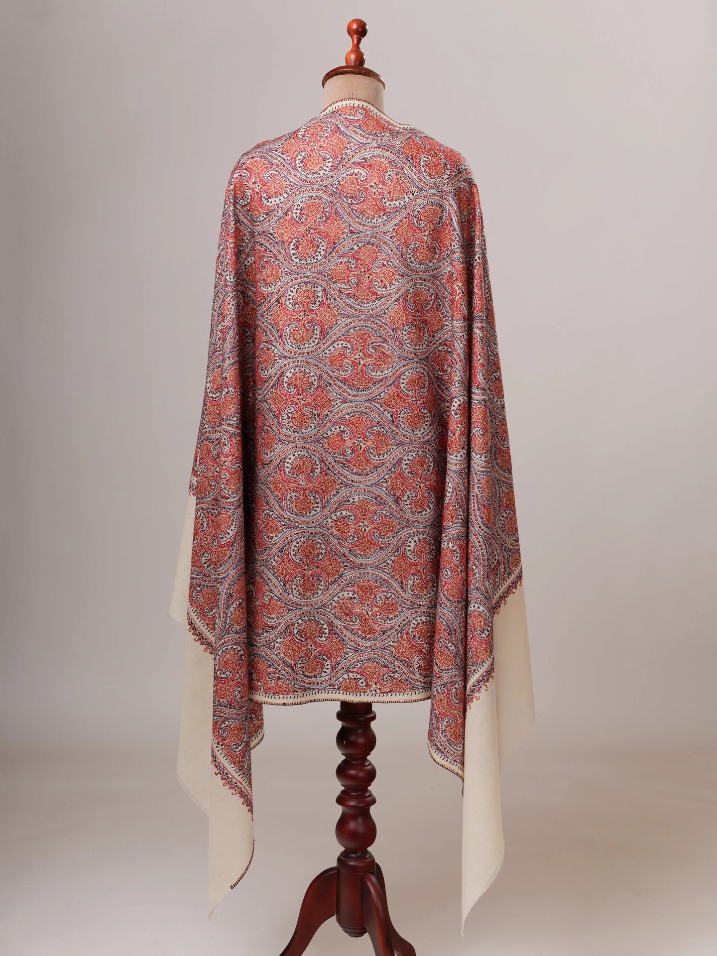 Ivory Hand Embroidered Fine Wool Jamavar Shawl Shahkaar