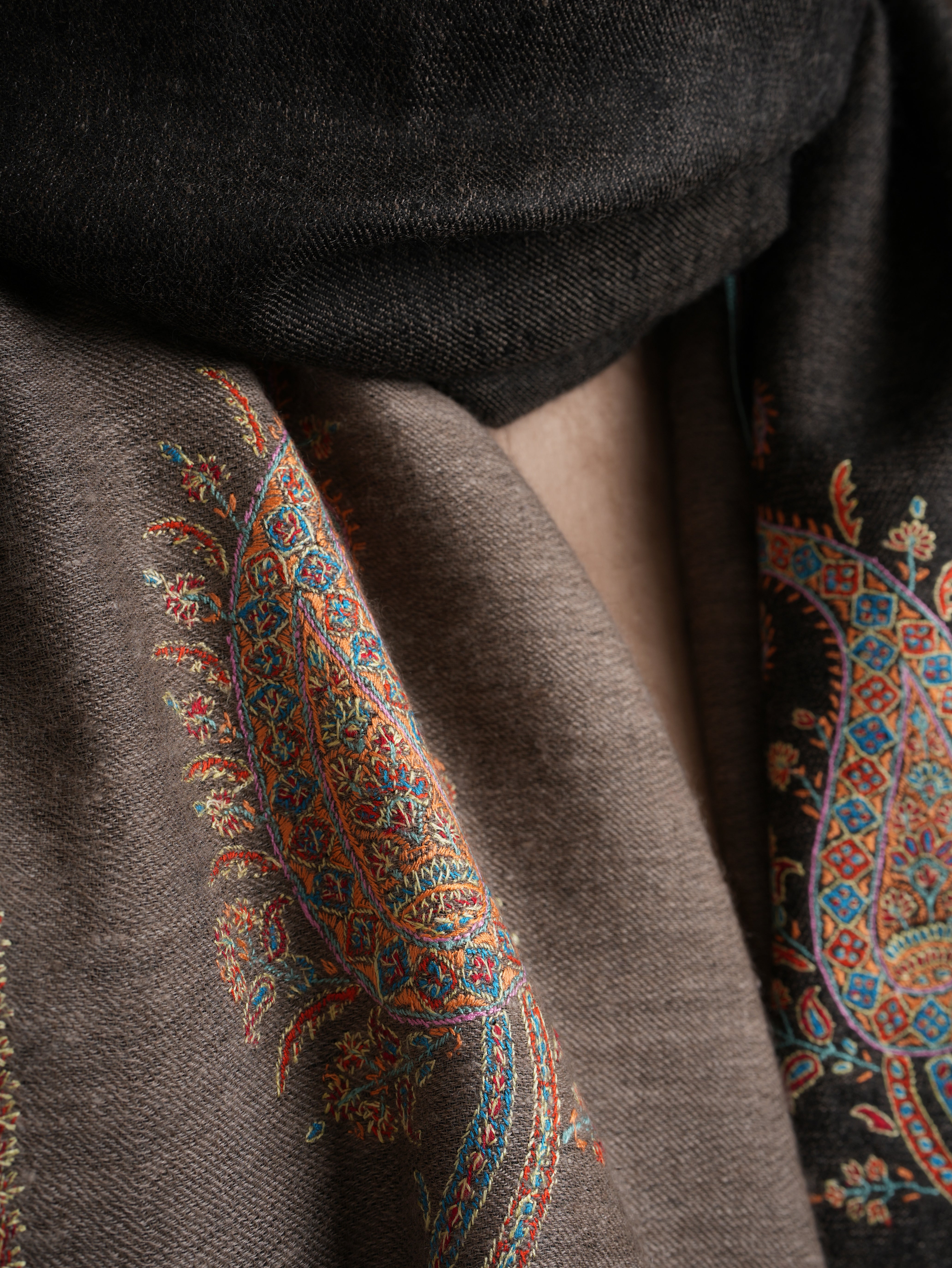 Black Beige Dorukha Pashmina Shawl with Paisley Buteh Embroidery