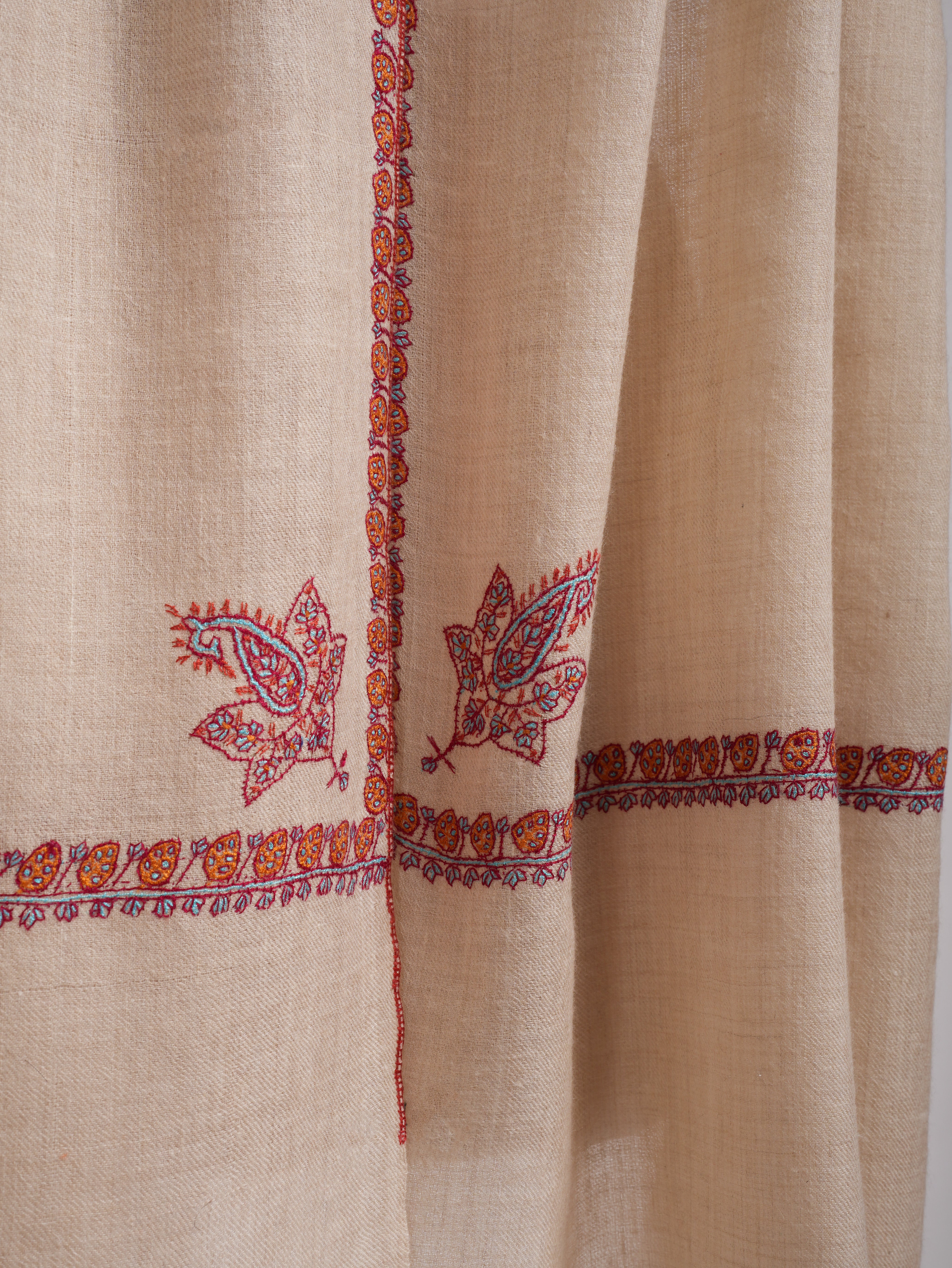 Off White Hashia ricamato India Cashmere Stole