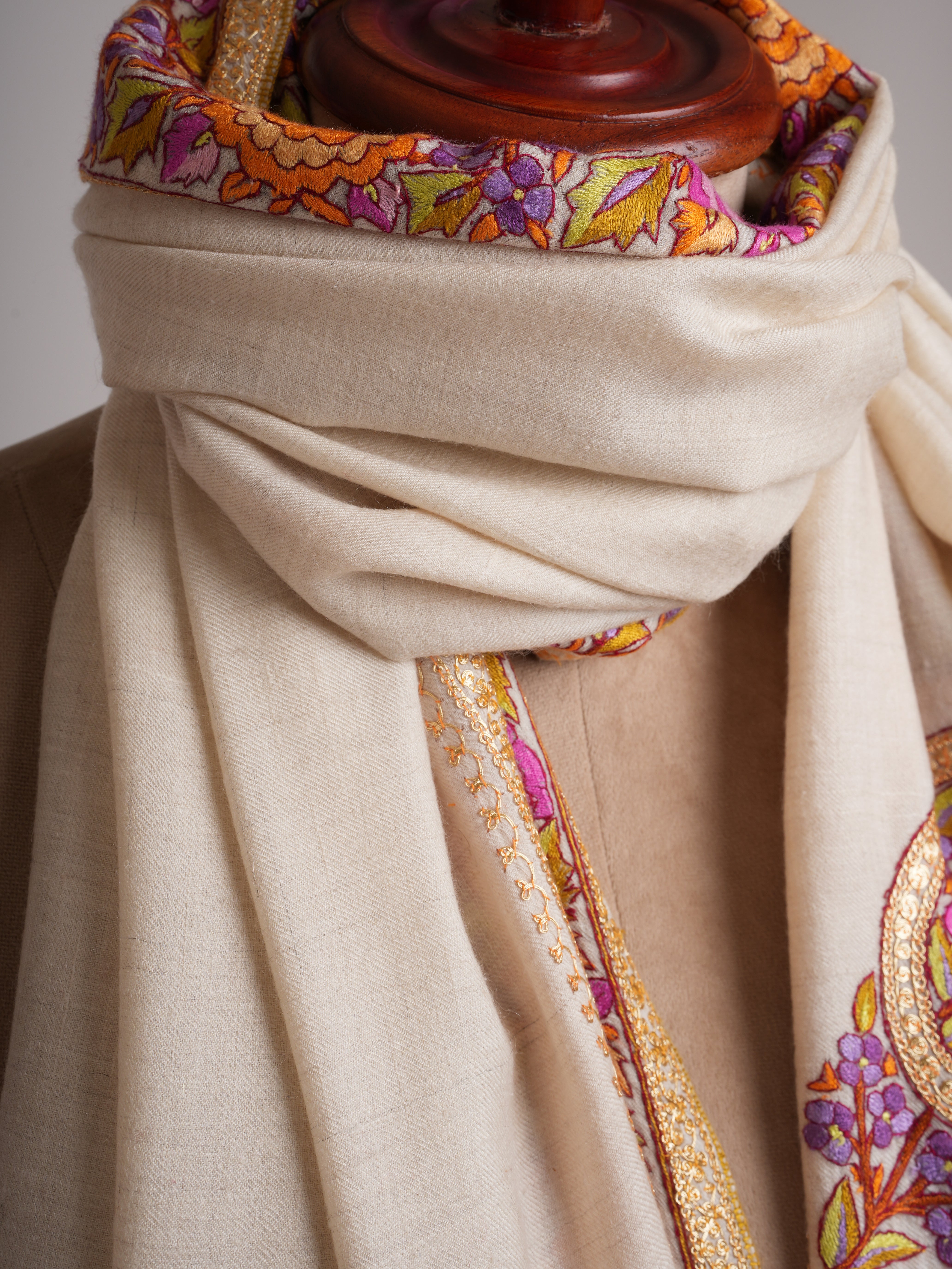 Ivory Pashmina Shawl with Fusion of Papermachie and Tilla