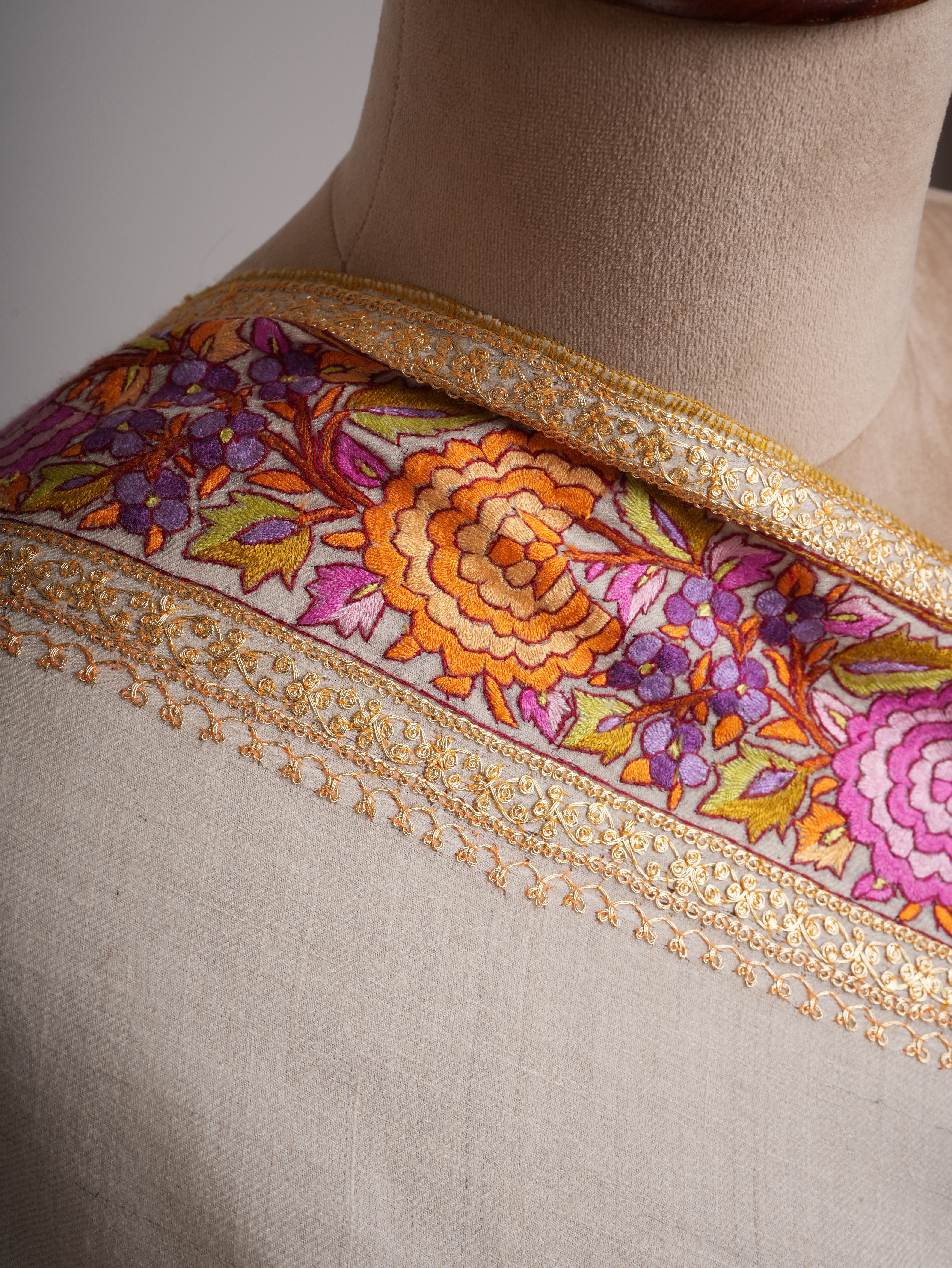 Ivory Pashmina Shawl with Fusion of Papermachie and Tilla