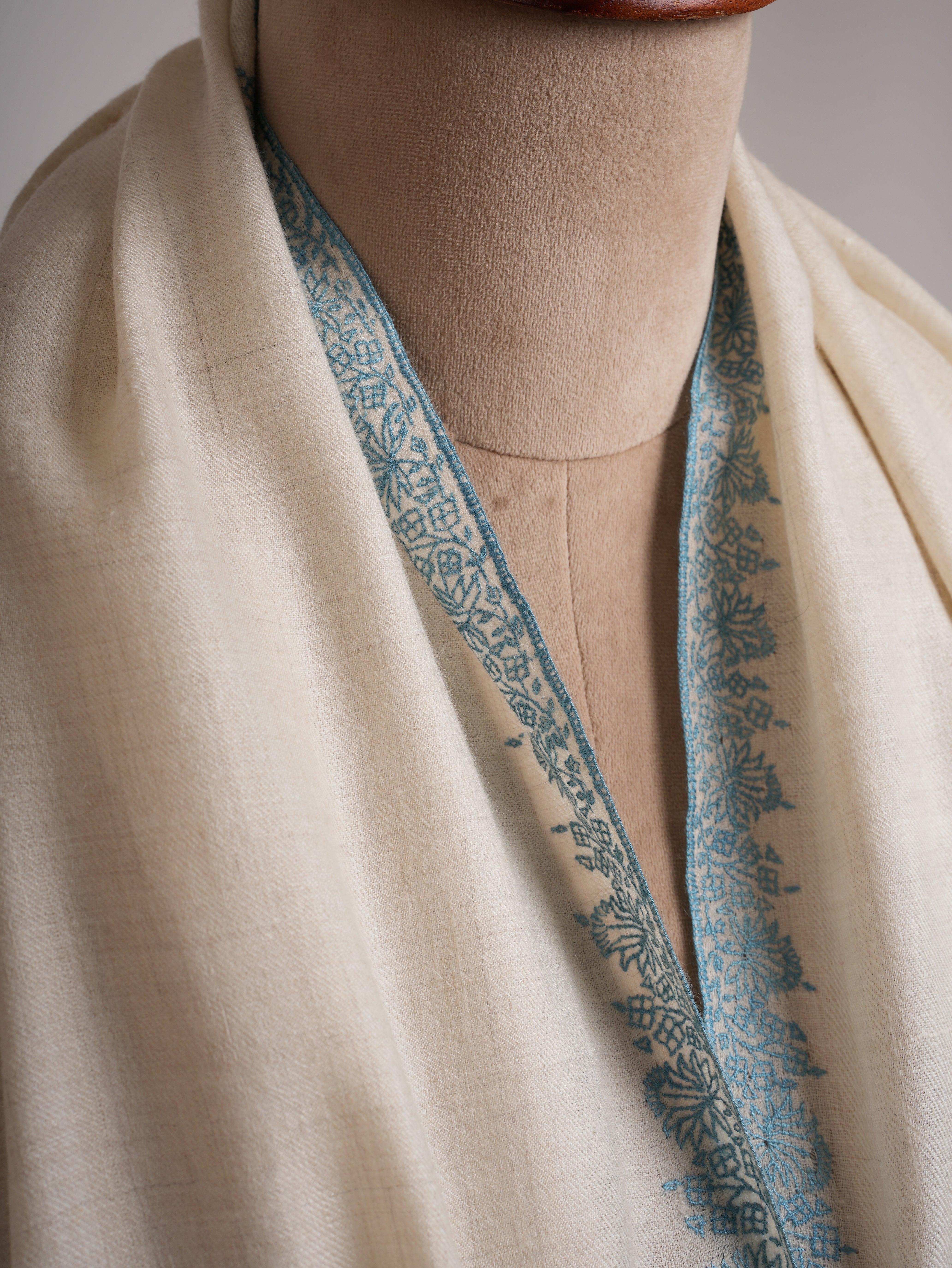 Ivory Pashmina Shawl Hashia Hand Embroidery