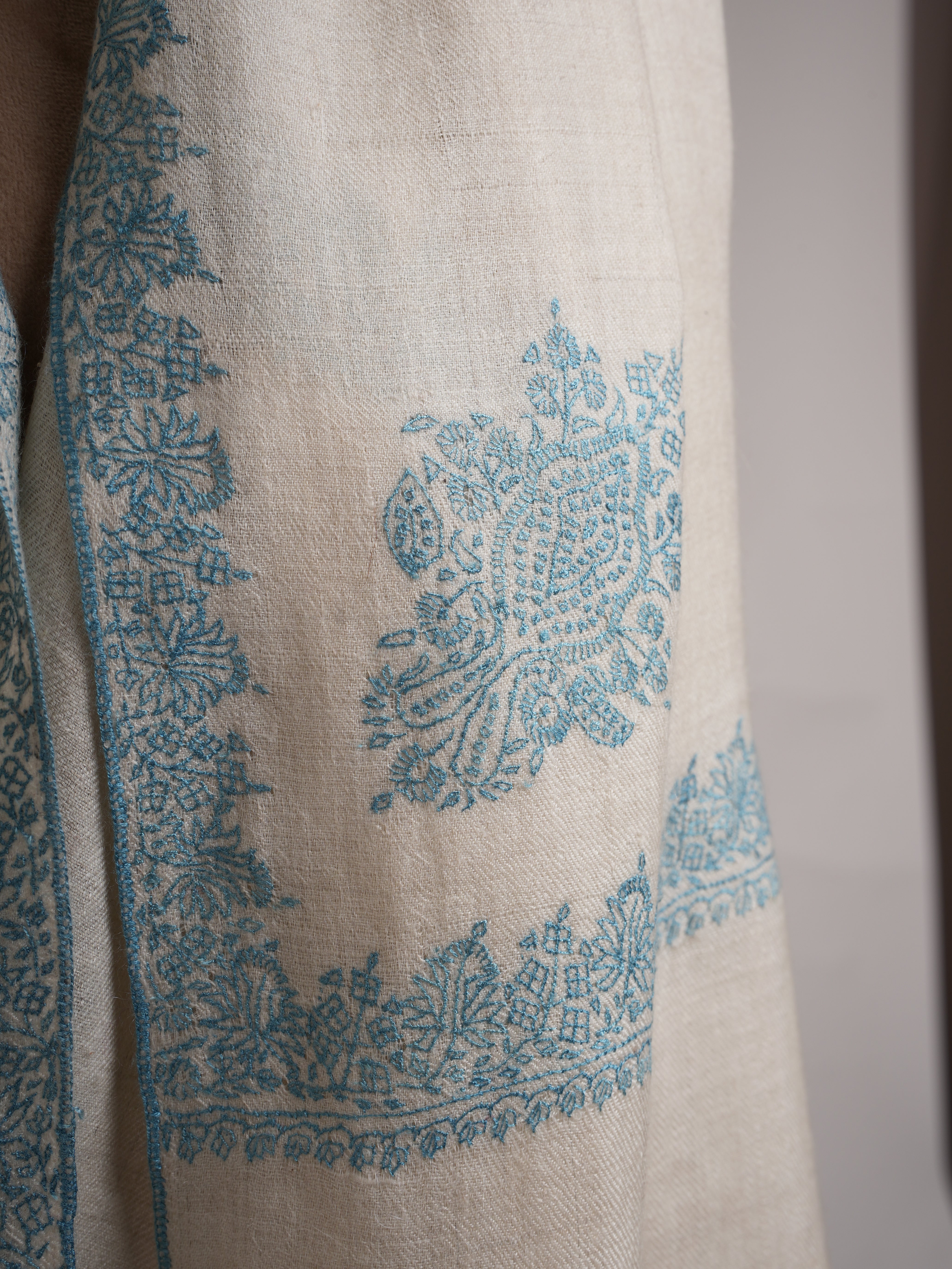 Ivory Pashmina Shawl Hashia Hand Embroidery