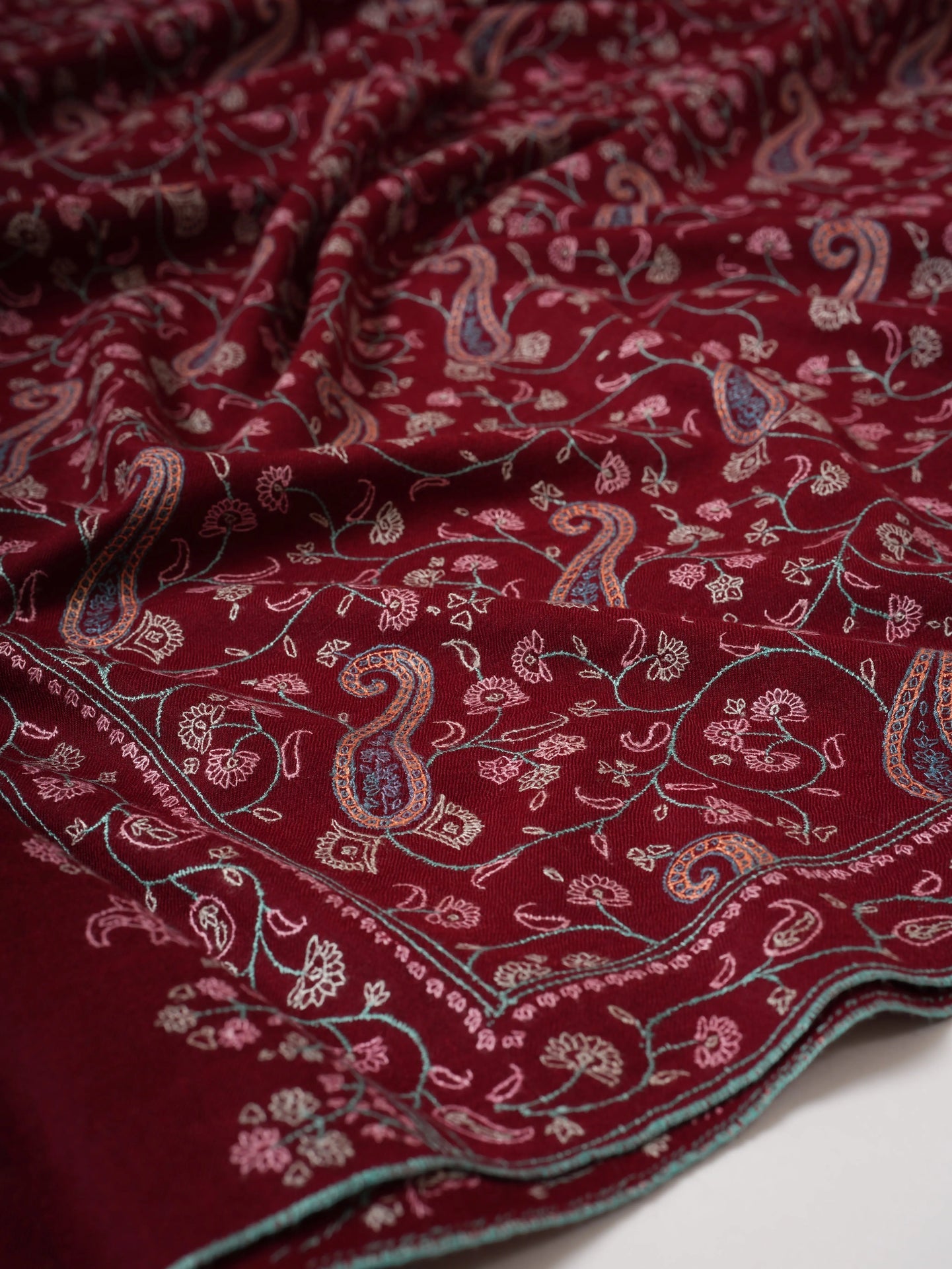 Maroon Kashmiri Pashmina Shawl with Sozni Paisley Embroidery Shahkaar