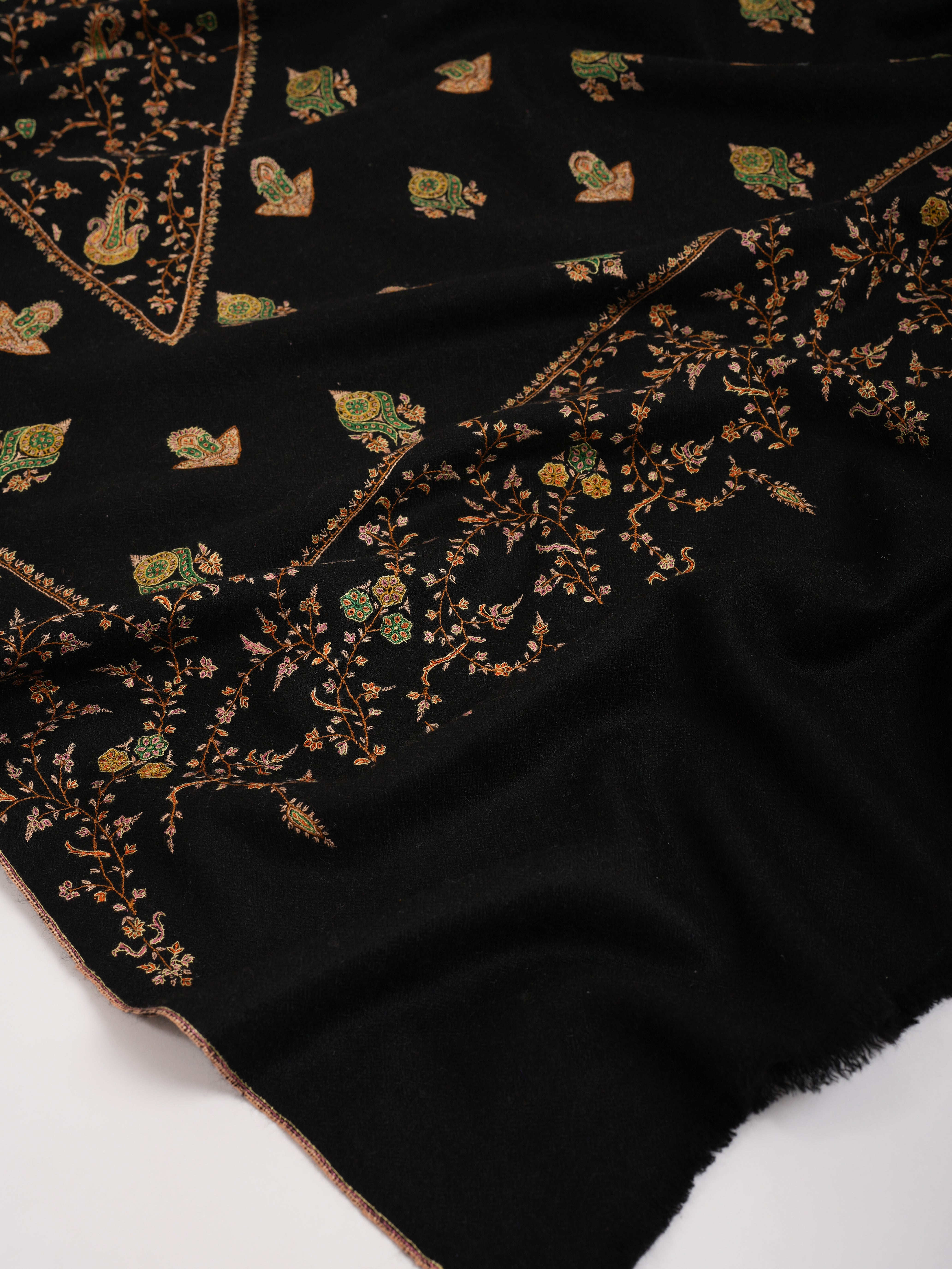 Handspun Artisitc Needlework Black Pashmina Shawl