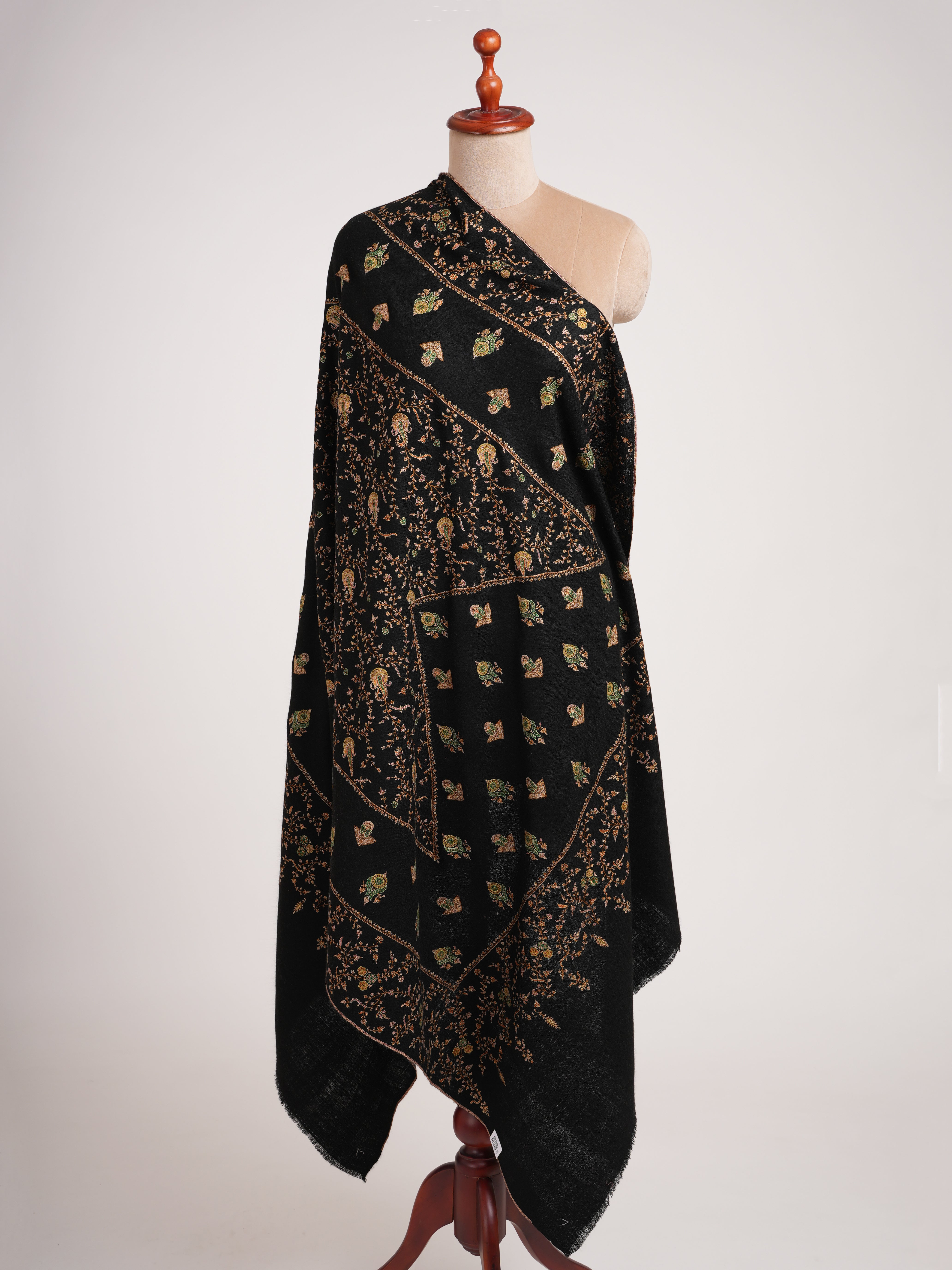 Handspun Artisitc Needlework Black Pashmina Shawl