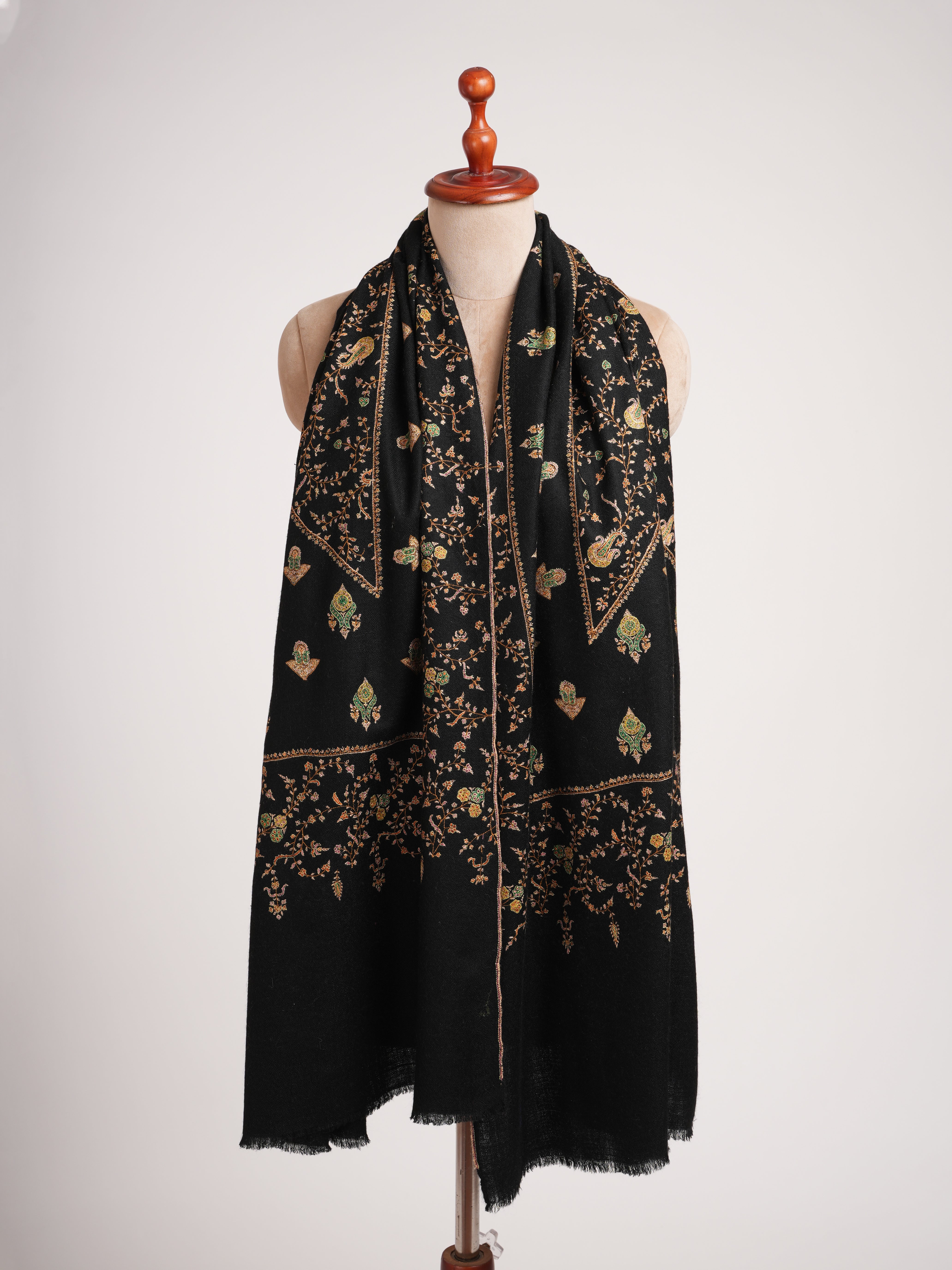 Handspun Artisitc Needlework Black Pashmina Shawl