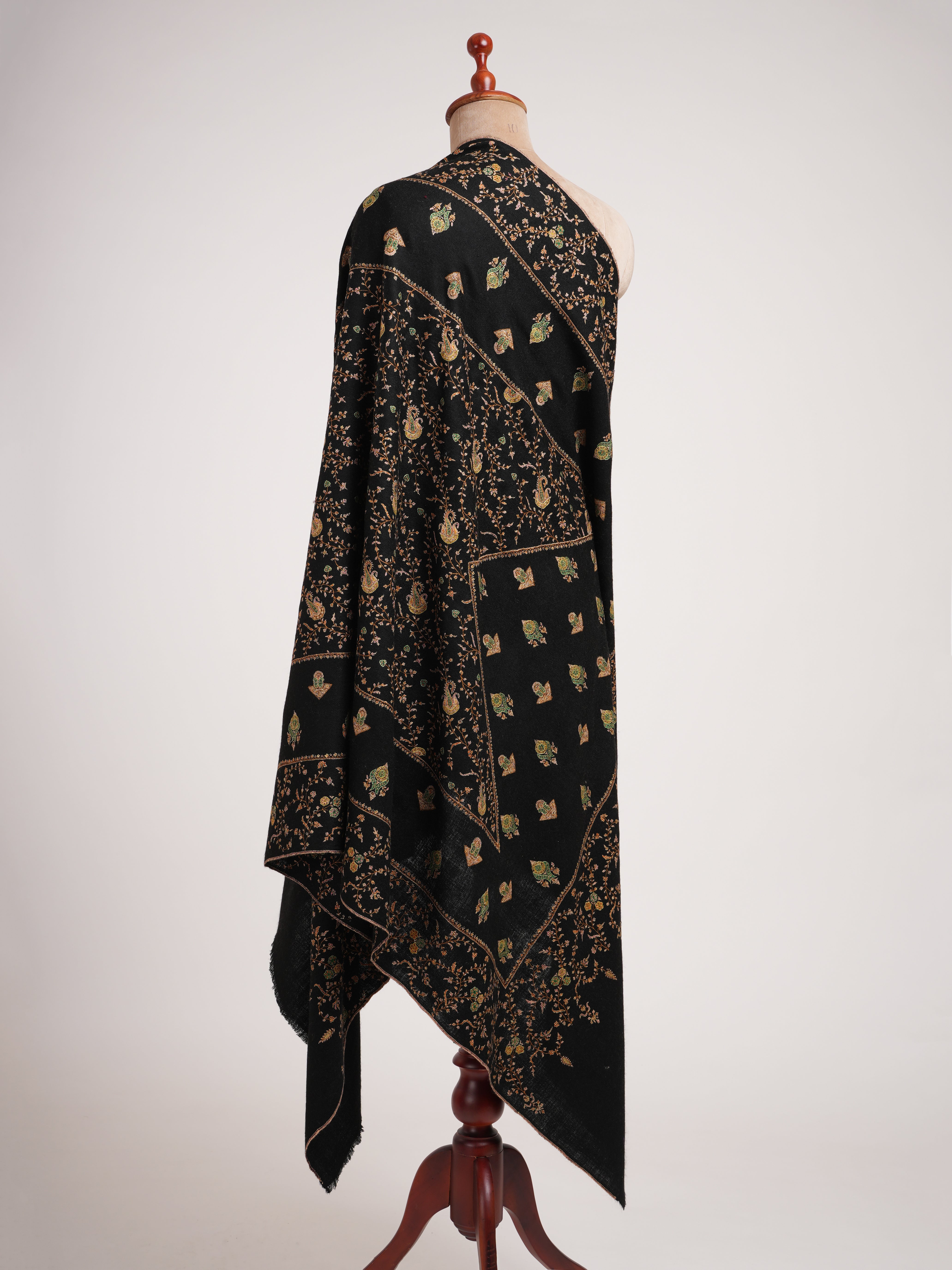 Handspun Artisitc Needlework Black Pashmina Shawl