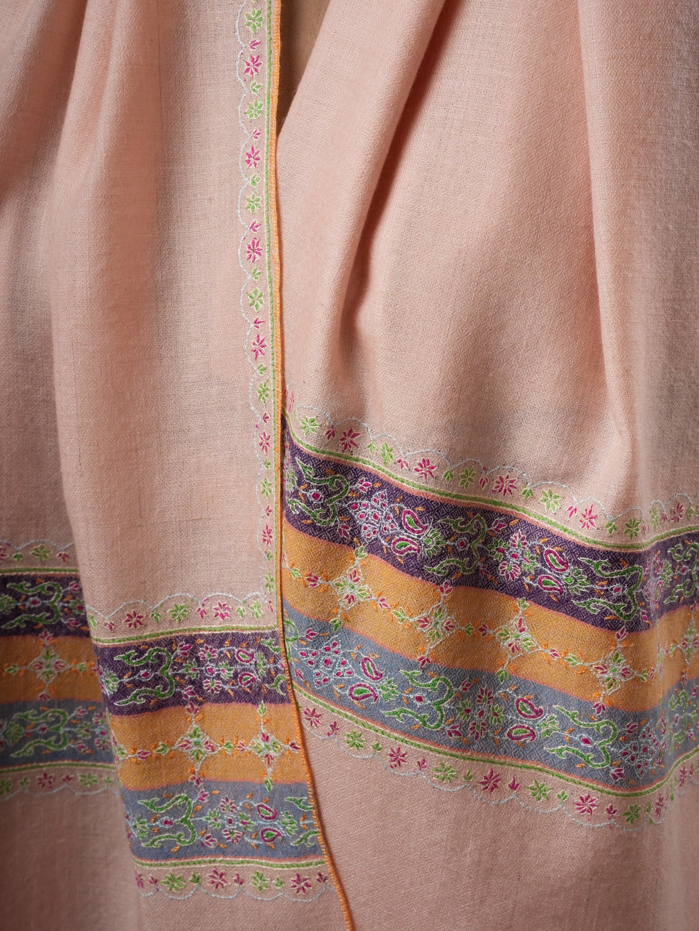 Pink Pashmina Shawl – Handwoven with Palla Sozni Embroidery Shahkaar