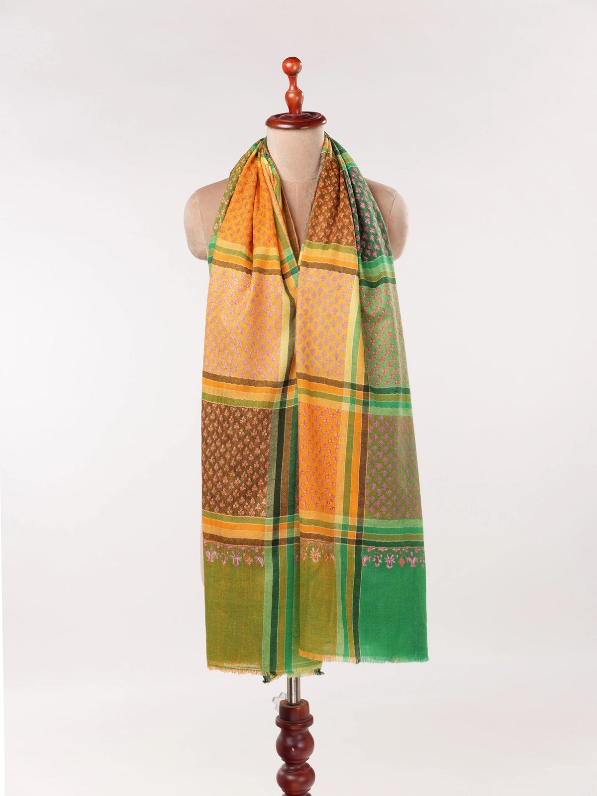 Handembroidered Handwoven Baby Soft Pure Pashmina Shawl Shahkaar.com