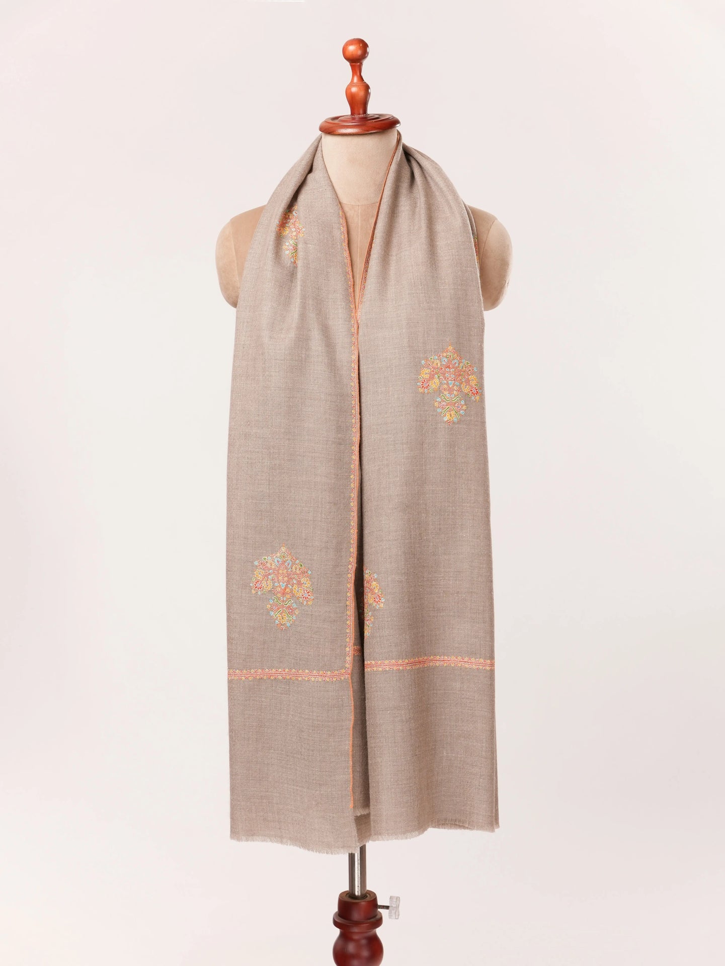 Baildar Buteh Sozni Work Kashmiri Beige Handwoven Pashmina Shawl Shahkaar.com