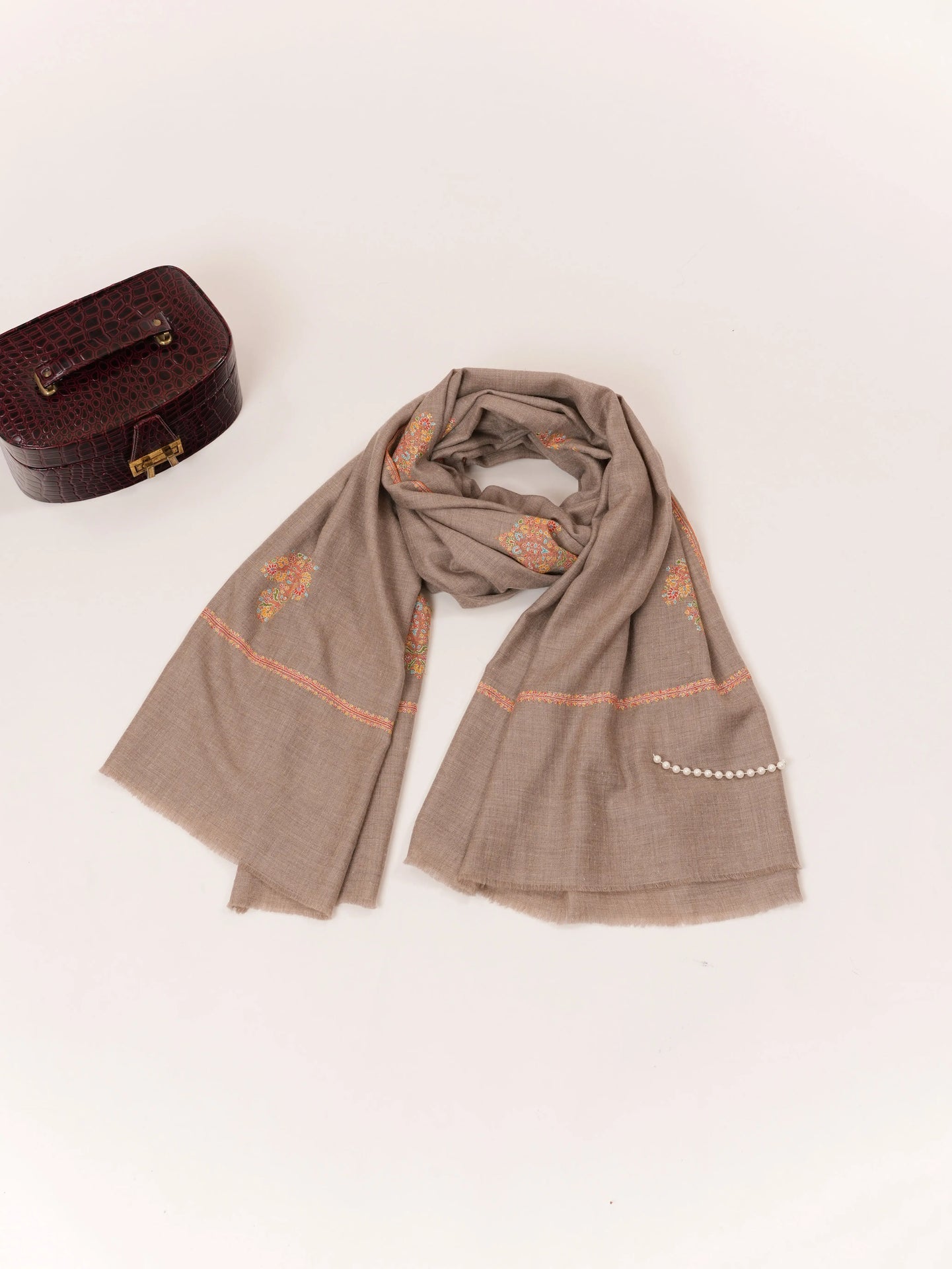 Baildar Buteh Sozni Work Kashmiri Beige Handwoven Pashmina Shawl Shahkaar.com