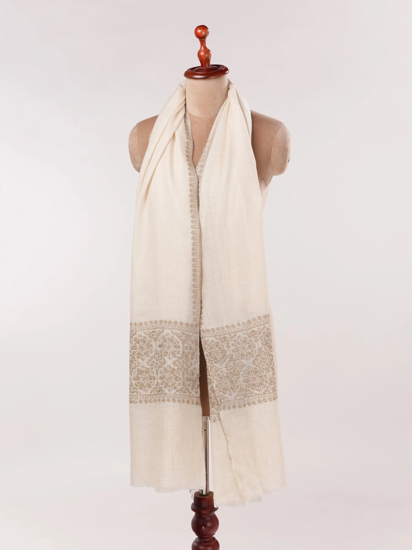 White Kashmiri Shawl with Handwoven Pashmina and Daurdar Sozni Embroidery Shahkaar.com