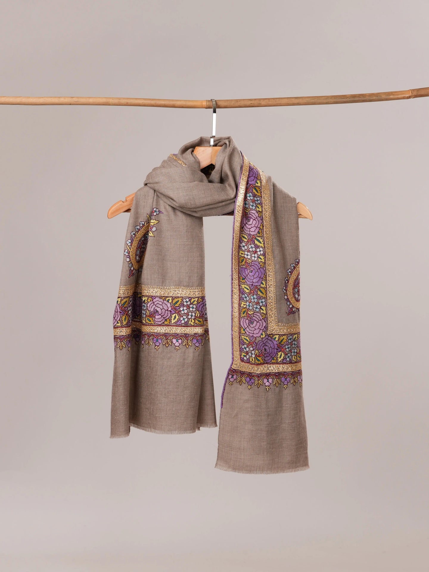 Natural Grey Pashmina Shawl with Daurdar Hand Embroidery Shahkaar.com