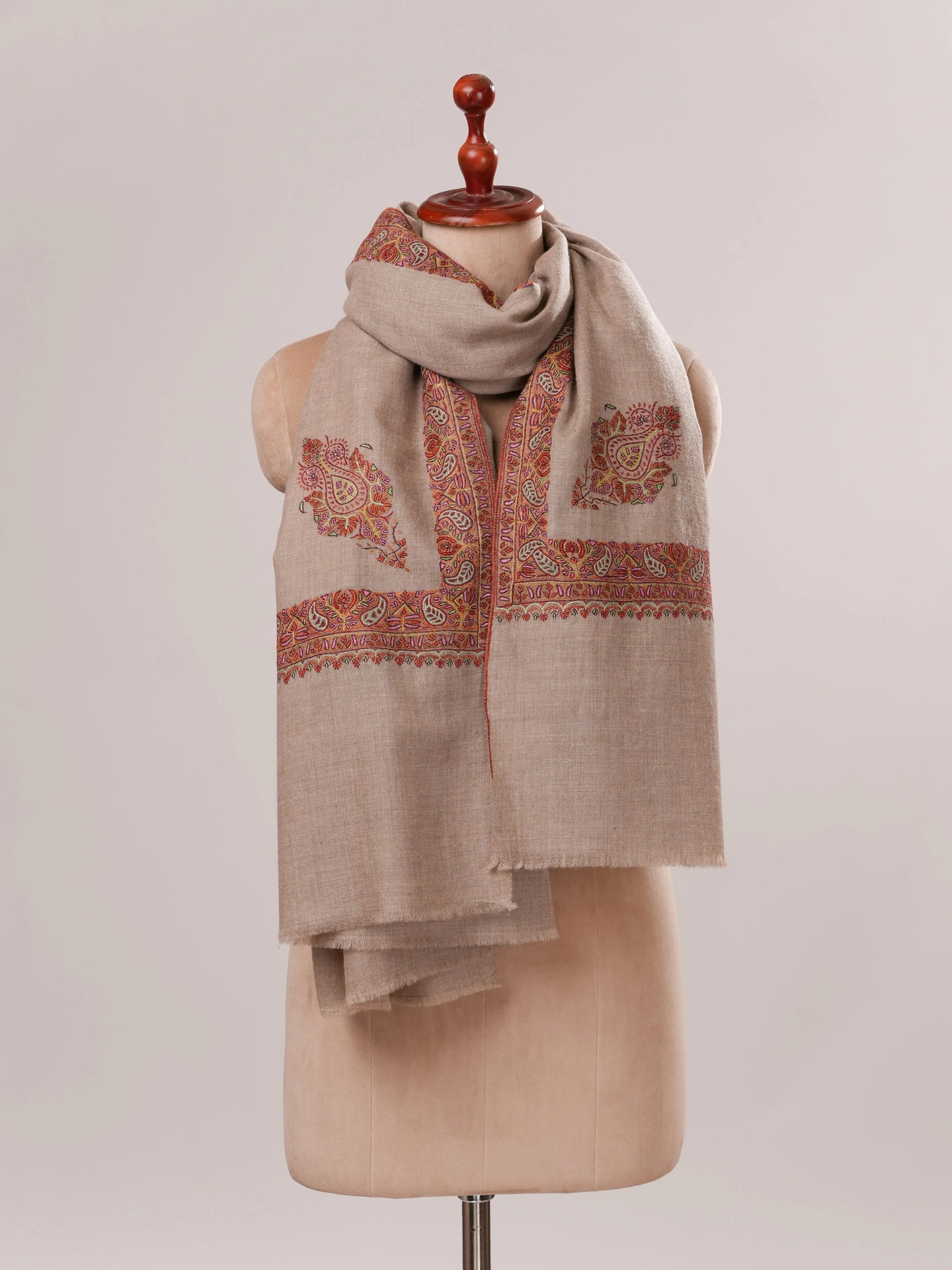 Classic Hand Embroidered Pure Pashmina Shawl with Daur & Koon Motif Shahkaar.com