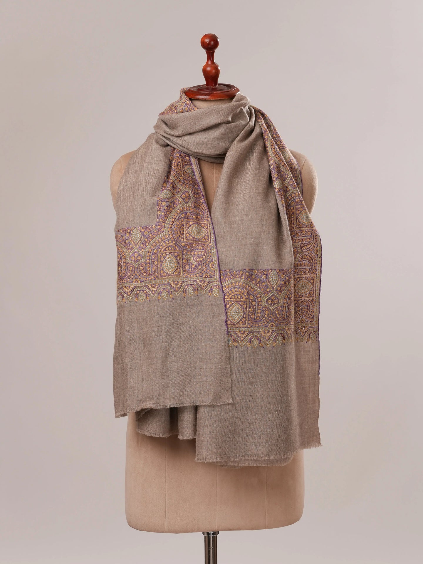 Natural Grey Daurdar Hand Embroidered Pure Pashmina Shawl Shahkaar.com